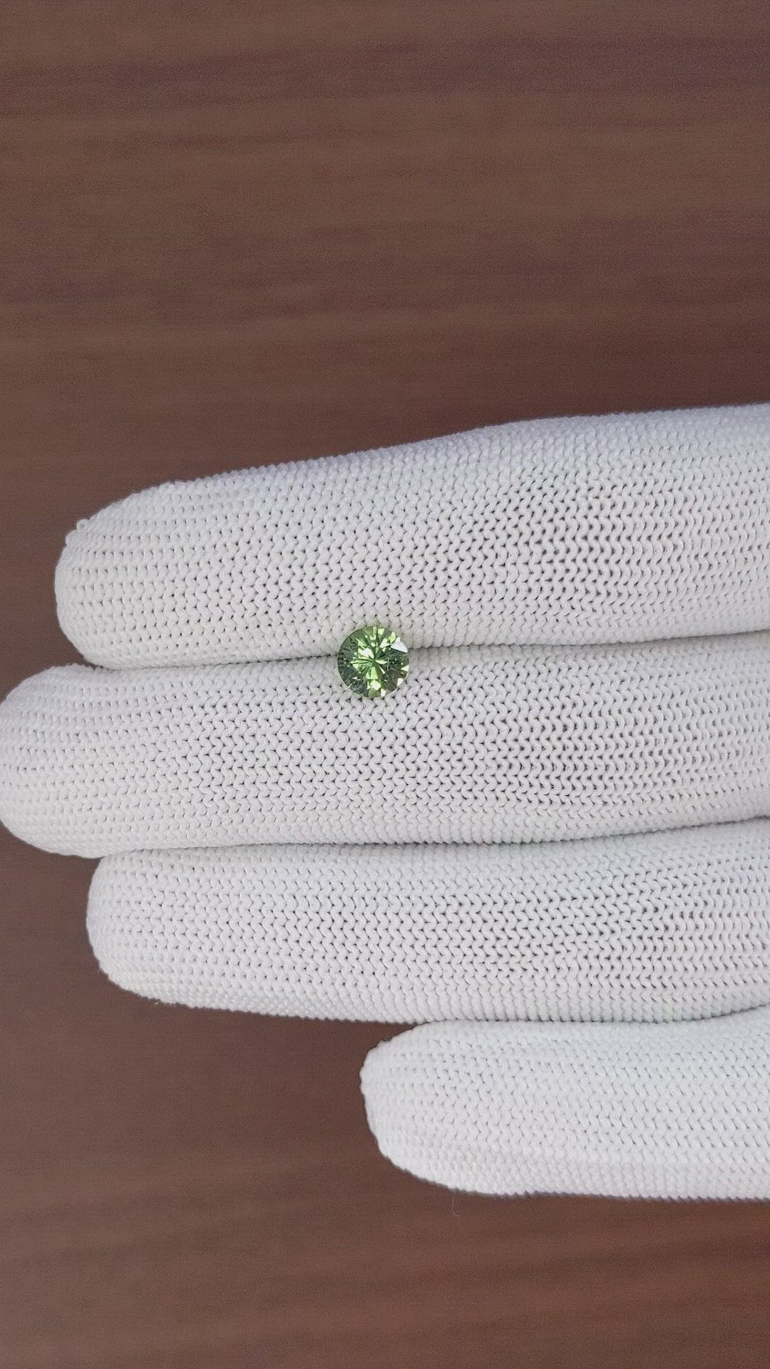 1.00 Ct. Yellowish Green Sapphire from Madagascar Size Video