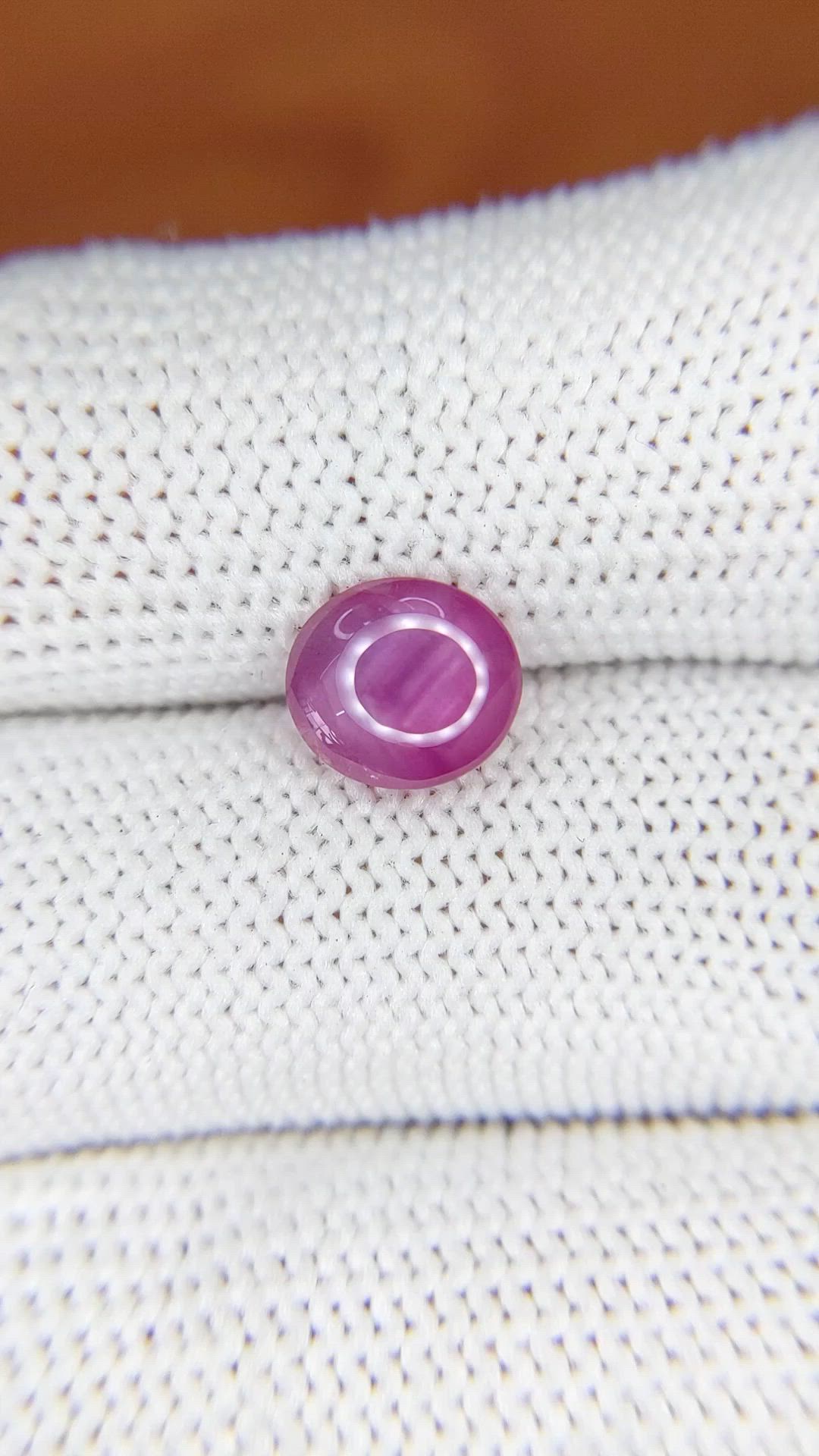 2.23 Ct. Purplish Pink Star Sapphire from Ceylon (Sri Lanka) Size Video