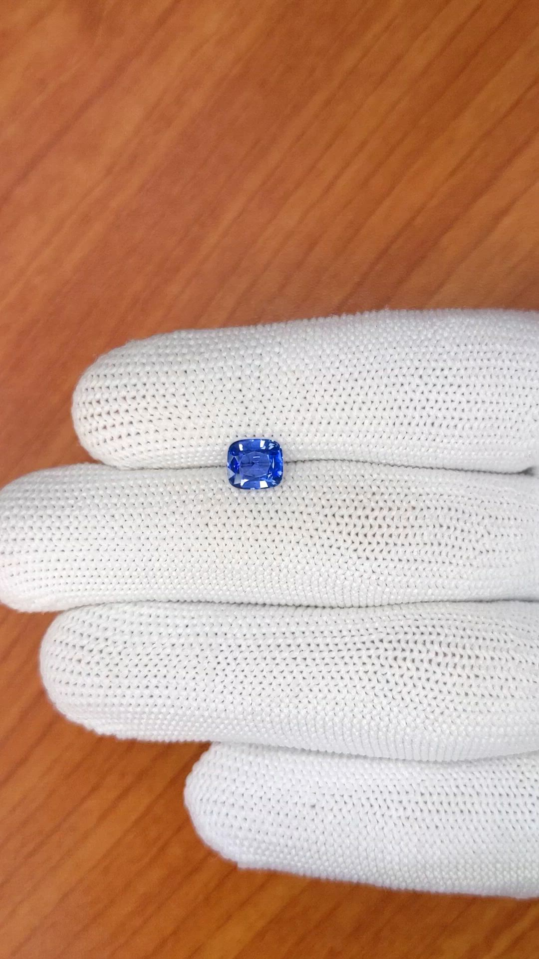 1.24 Ct. Blue Sapphire from Ceylon (Sri Lanka) Size Video