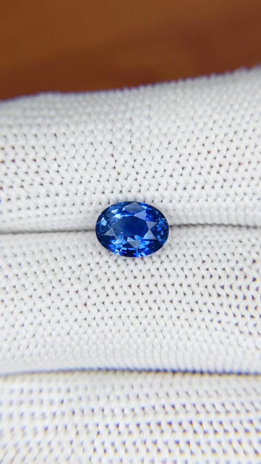 1.64 Ct. Blue Sapphire from Ceylon (Sri Lanka) Size Video