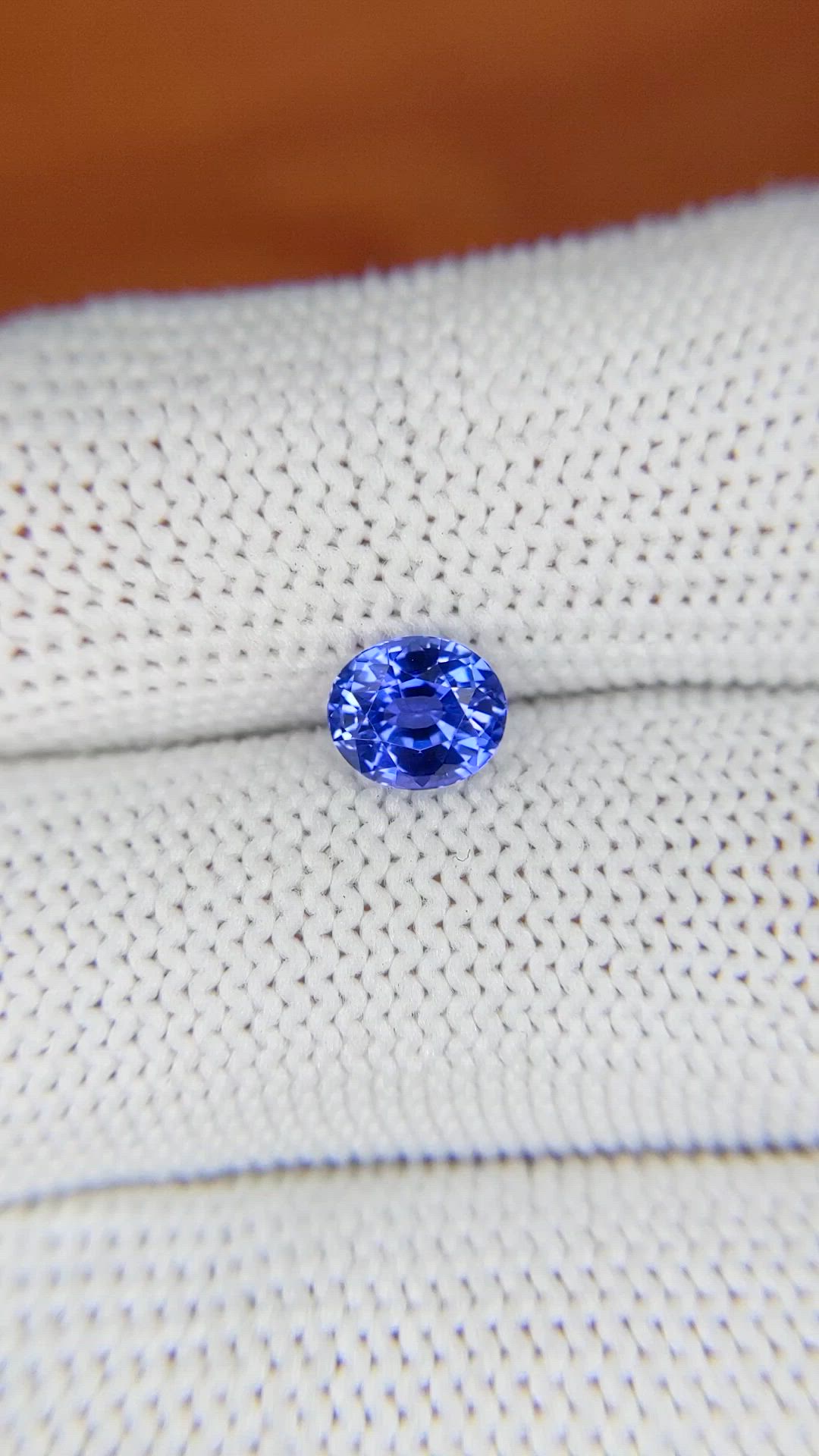 1.24 Ct. Blue Sapphire from Ceylon (Sri Lanka) Size Video