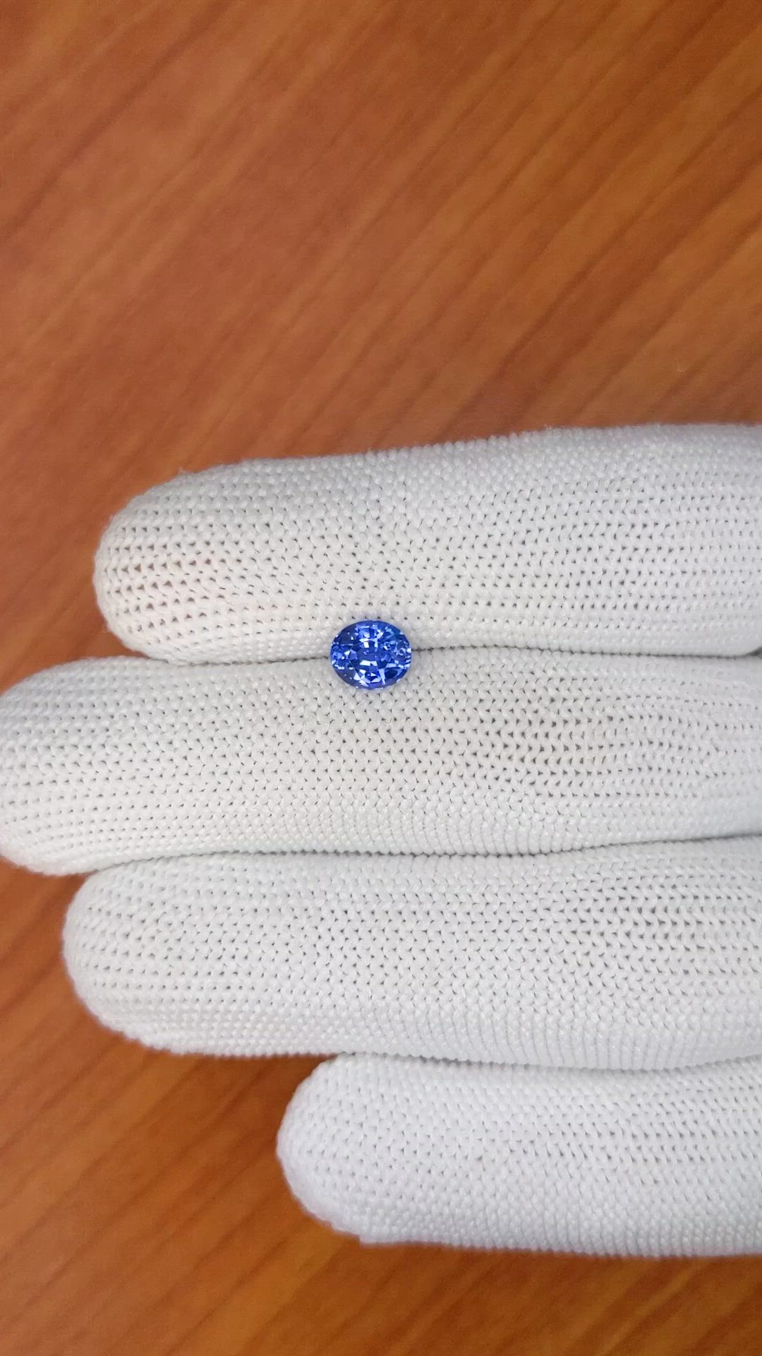 1.24 Ct. Blue Sapphire from Ceylon (Sri Lanka) Size Video