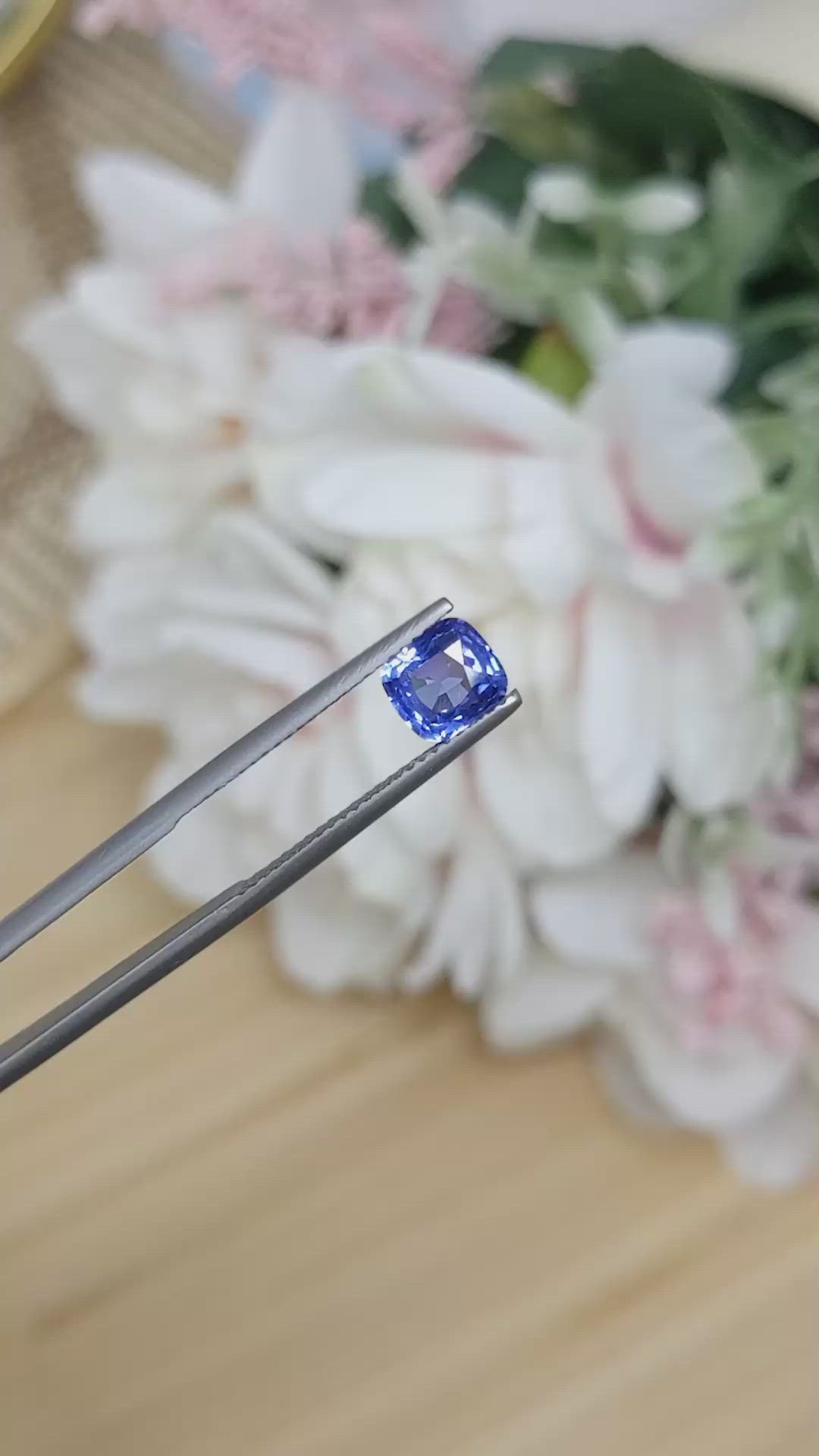 1.41 Ct. Blue Sapphire from Ceylon (Sri Lanka) Size Video