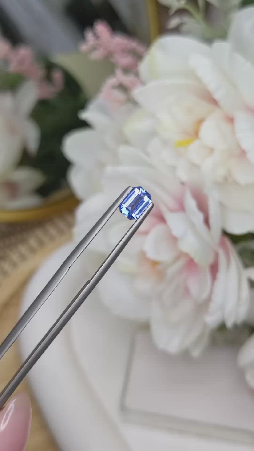 0.74 Ct. Blue Sapphire from Ceylon (Sri Lanka) Size Video