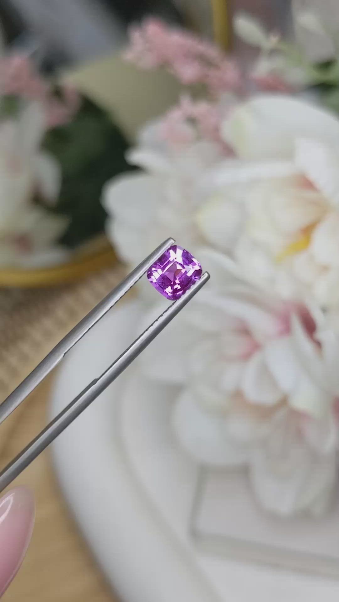 1.09 Ct. Pinkish Purple Sapphire from Ceylon (Sri Lanka) Size Video