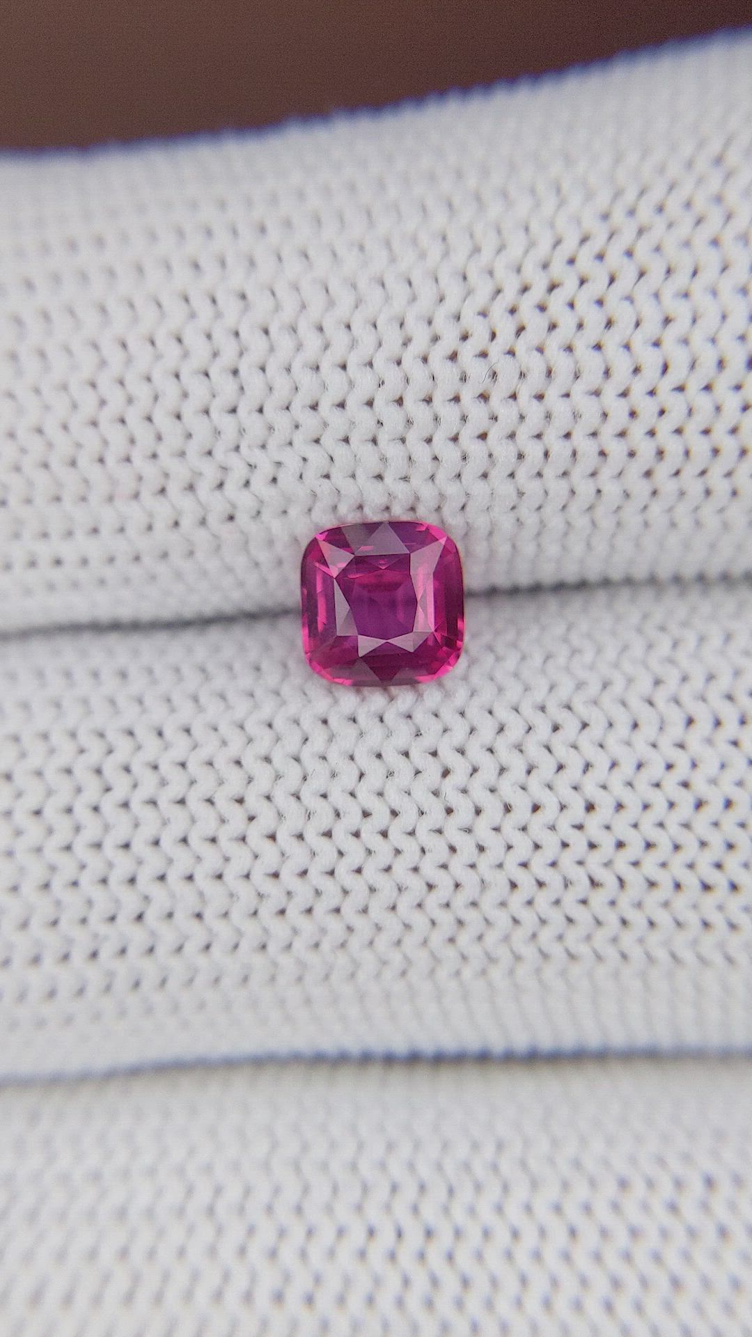 1.09 Ct. Purplish Pink Sapphire from Ceylon (Sri Lanka) Size Video