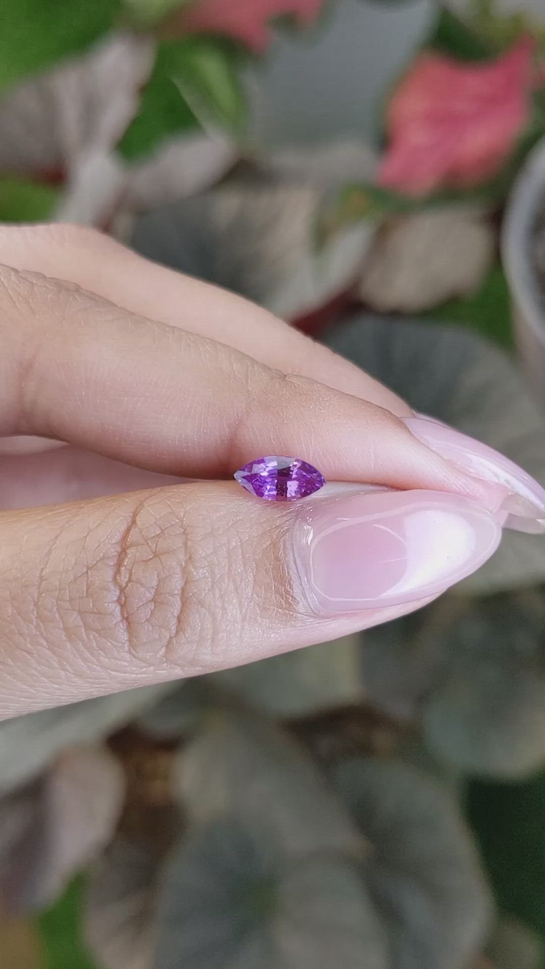 0.90 Ct. Pinkish Purple Sapphire from Ceylon (Sri Lanka) Size Video