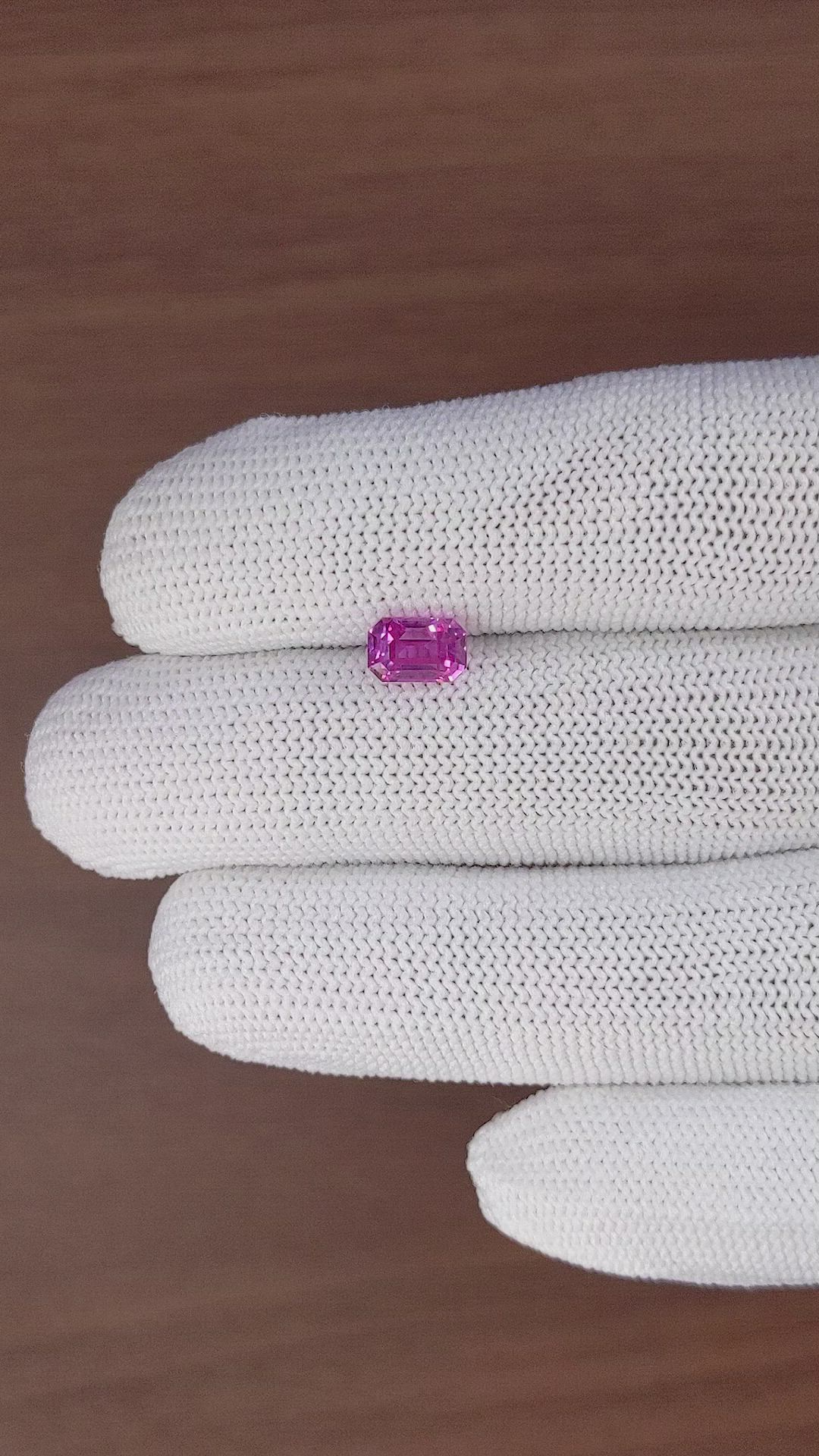 1.51 Ct. Purplish Pink Sapphire from Ceylon (Sri Lanka) Size Video