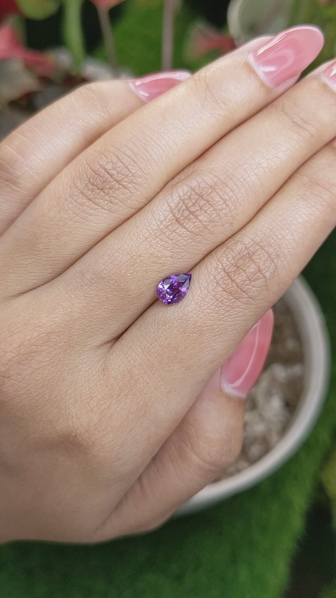 1.14 Ct. Pinkish Purple Sapphire from Ceylon (Sri Lanka) Size Video