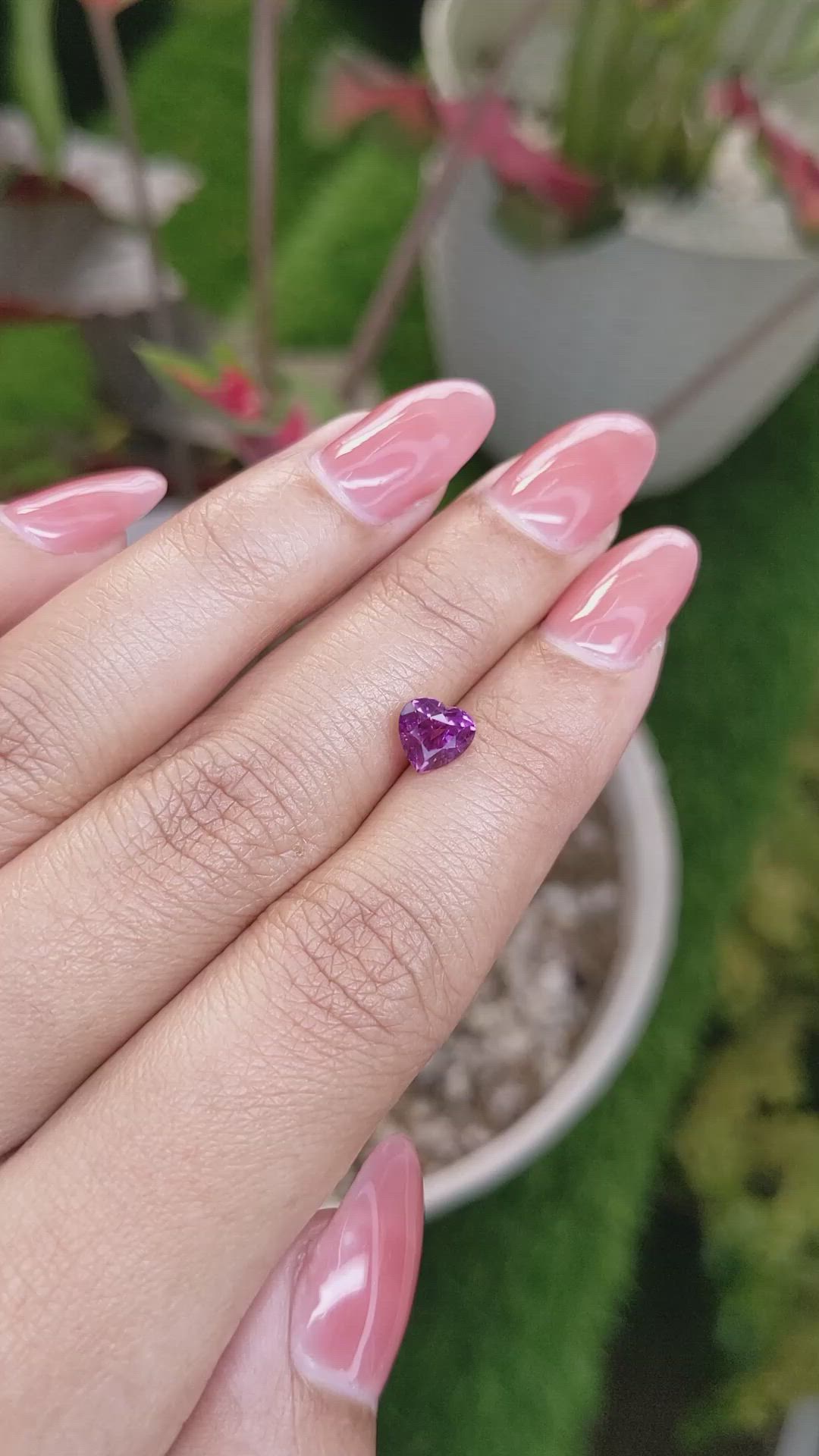 1.43 Ct. Pinkish Purple Sapphire from Ceylon (Sri Lanka) Size Video