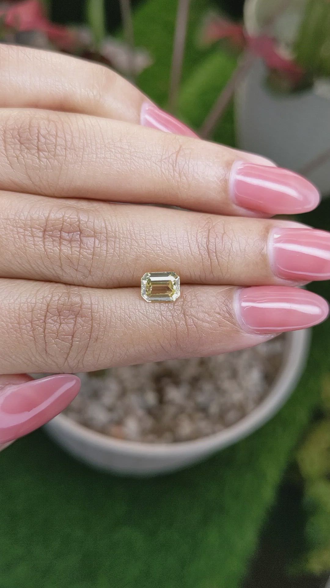 1.50 Ct. Yellow Sapphire from Ceylon (Sri Lanka) Size Video