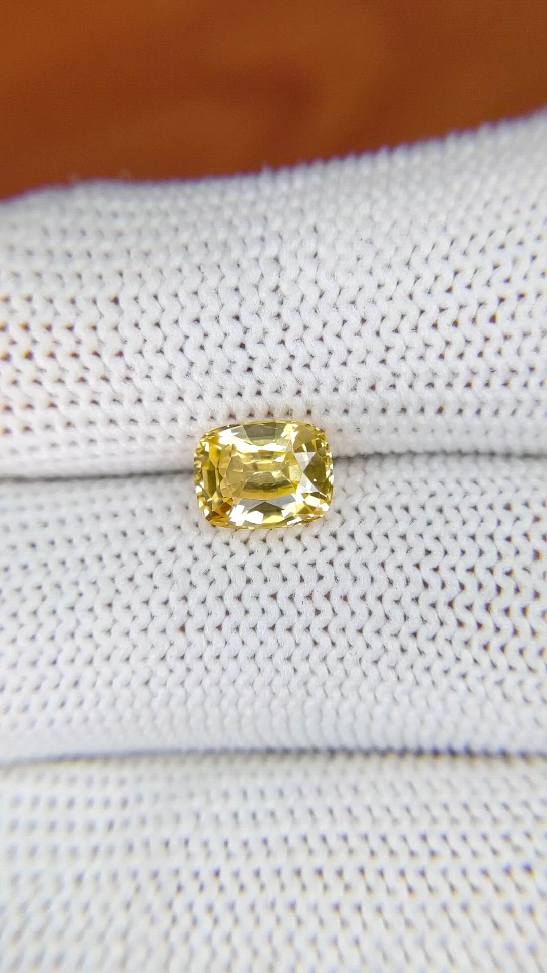 1.83 Ct. Yellow Sapphire from Ceylon (Sri Lanka) Size Video