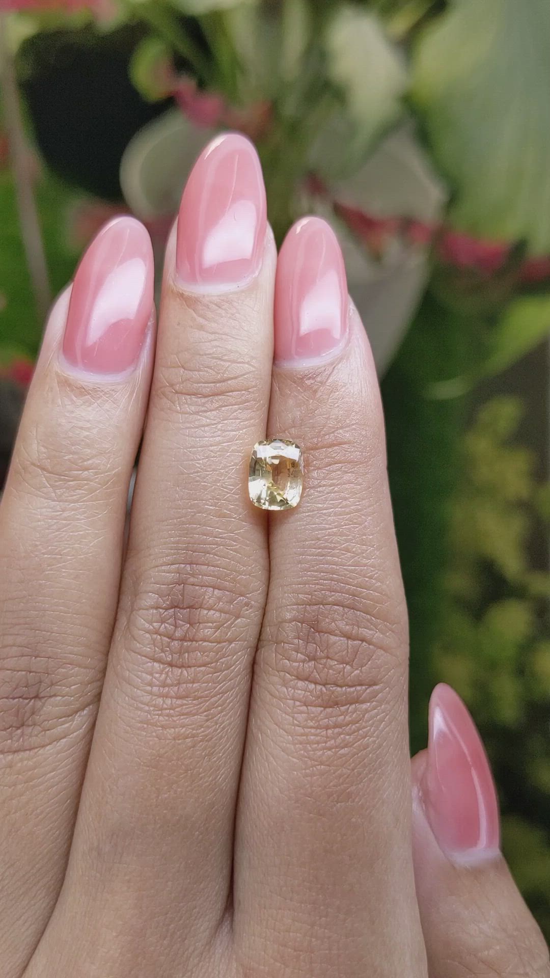 1.83 Ct. Yellow Sapphire from Ceylon (Sri Lanka) Size Video