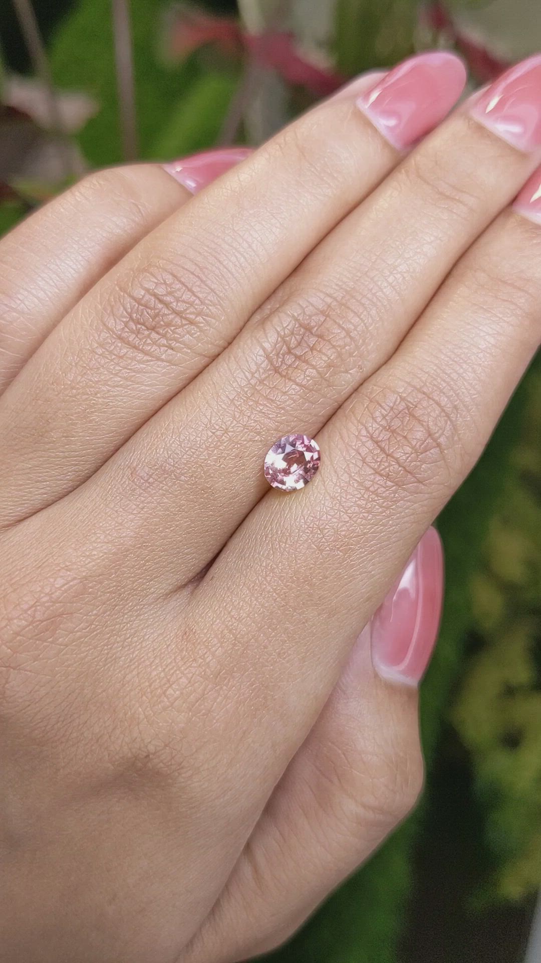0.91 Ct. Padparadscha Sapphire from Ceylon (Sri Lanka) Size Video
