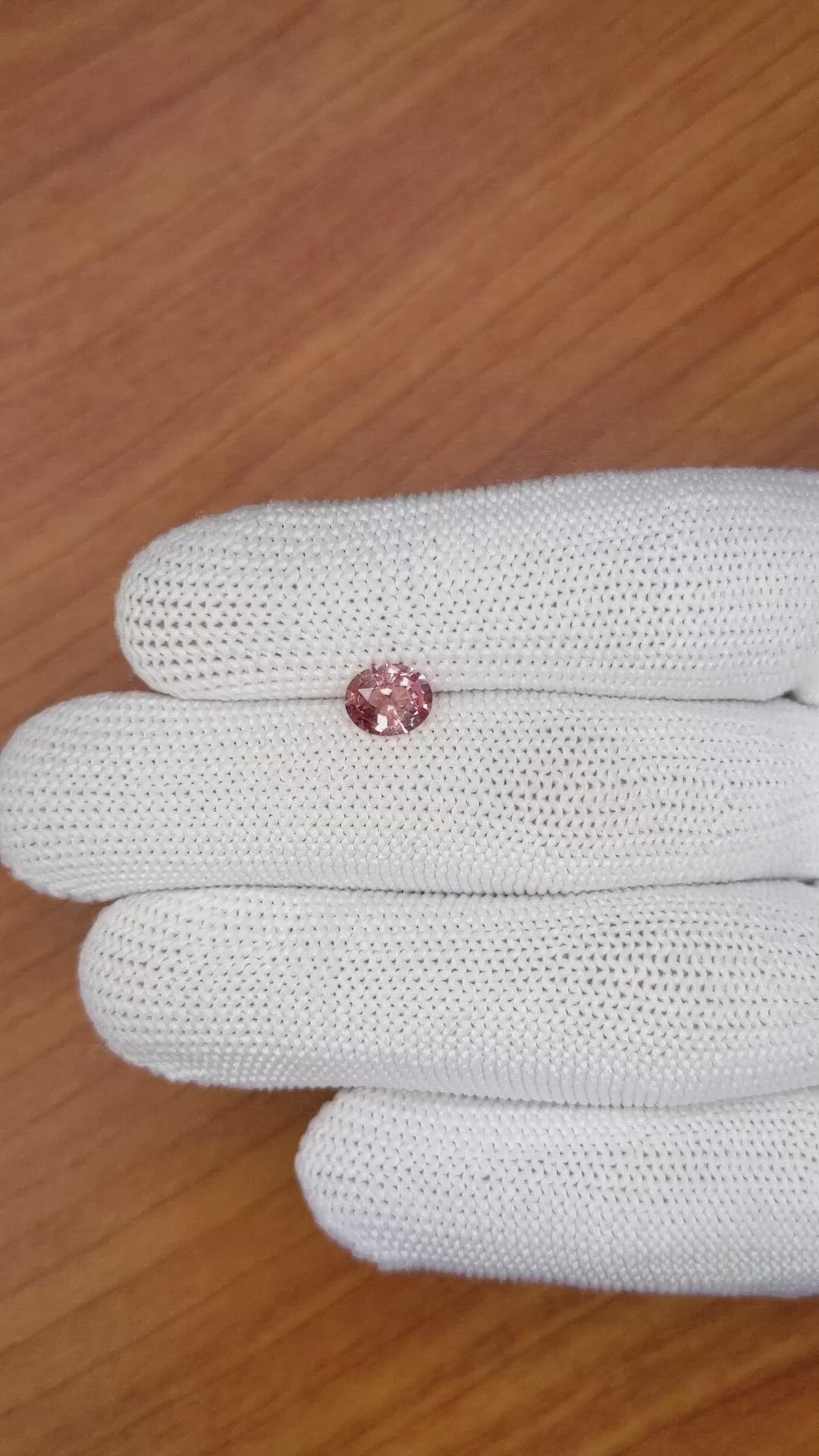 0.91 Ct. Padparadscha Sapphire from Ceylon (Sri Lanka) Size Video