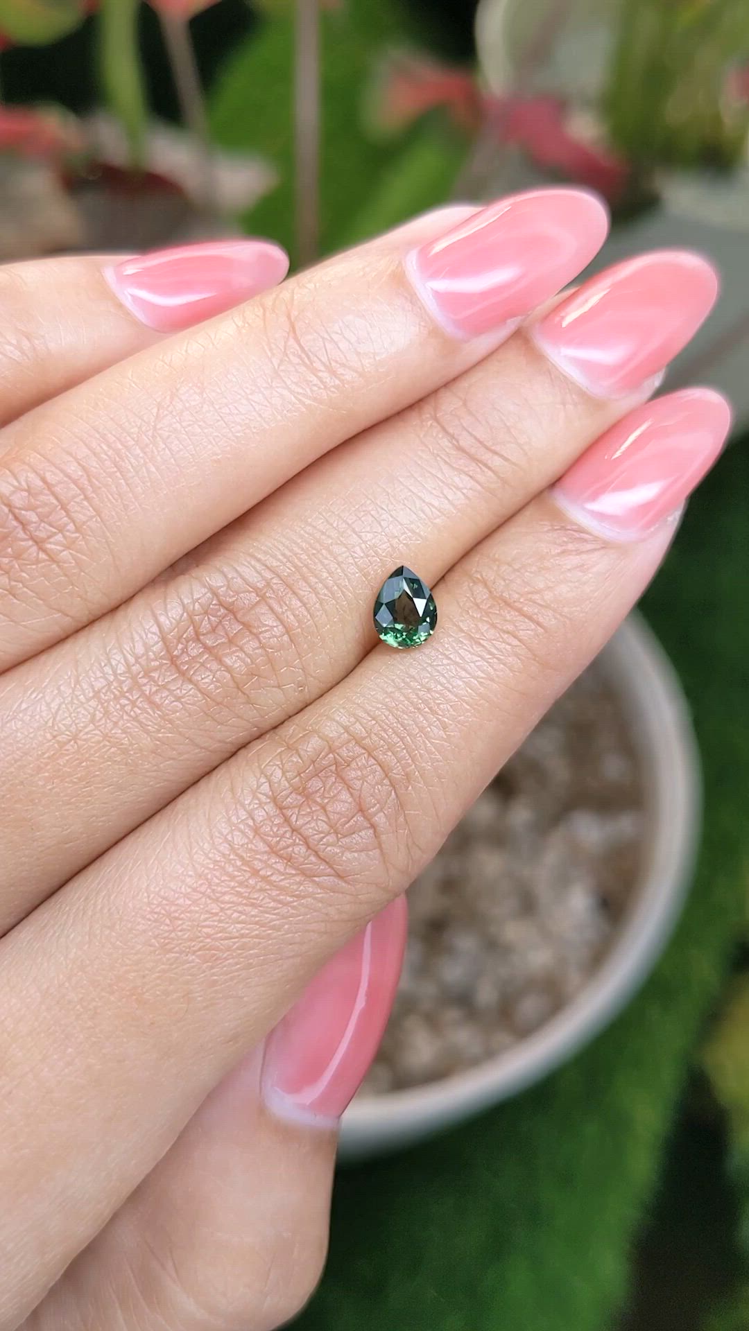 0.94 Ct. Green Sapphire from Ceylon (Sri Lanka) Size Video