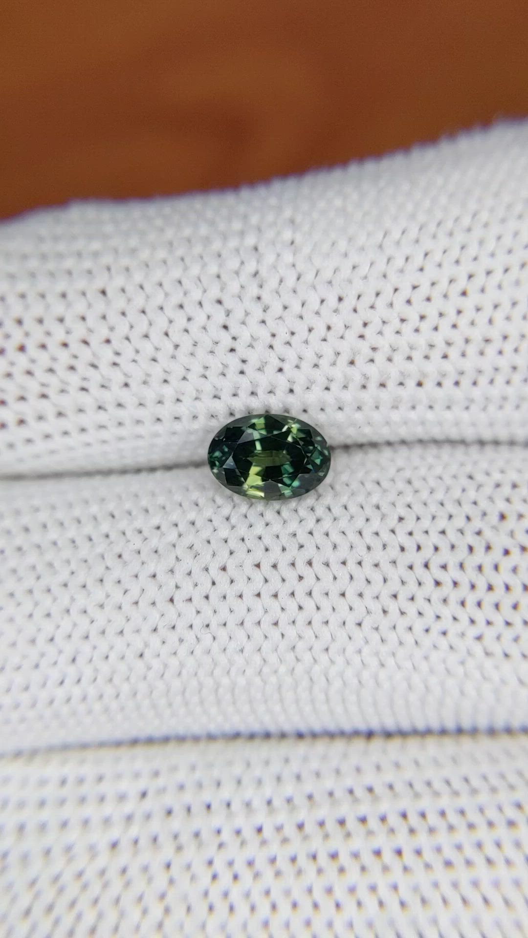 1.25 Ct. Green Sapphire from Ceylon (Sri Lanka) Size Video