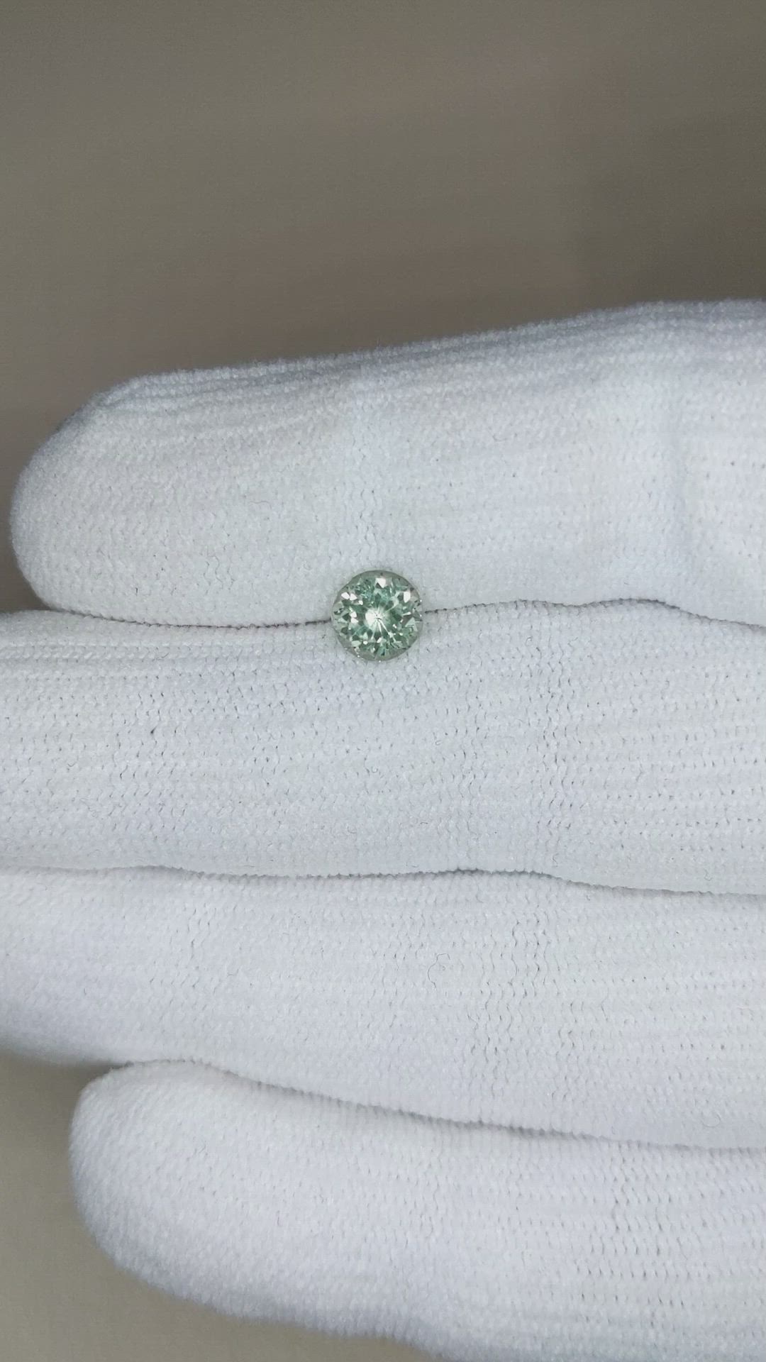 1.10 Ct. Yellowish Green Sapphire from Montana Size Video