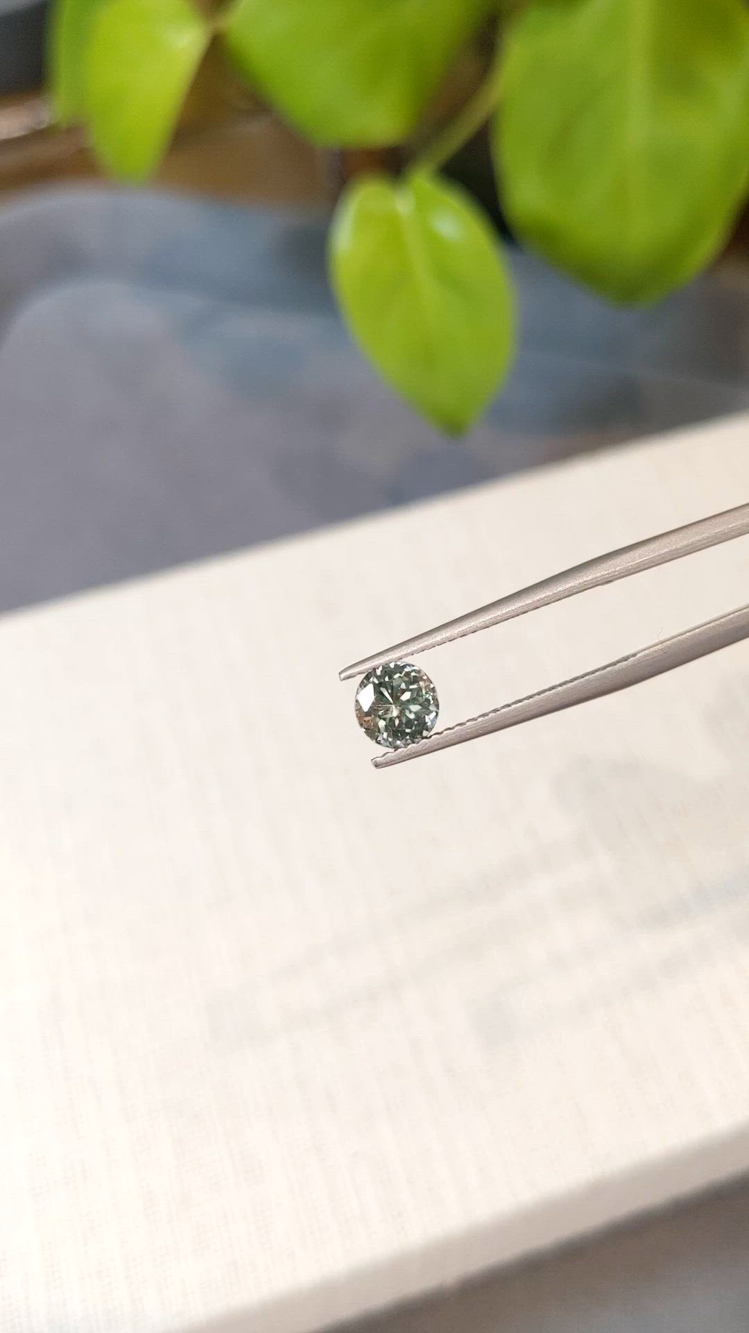 1.10 Ct. Yellowish Green Sapphire from Montana Size Video