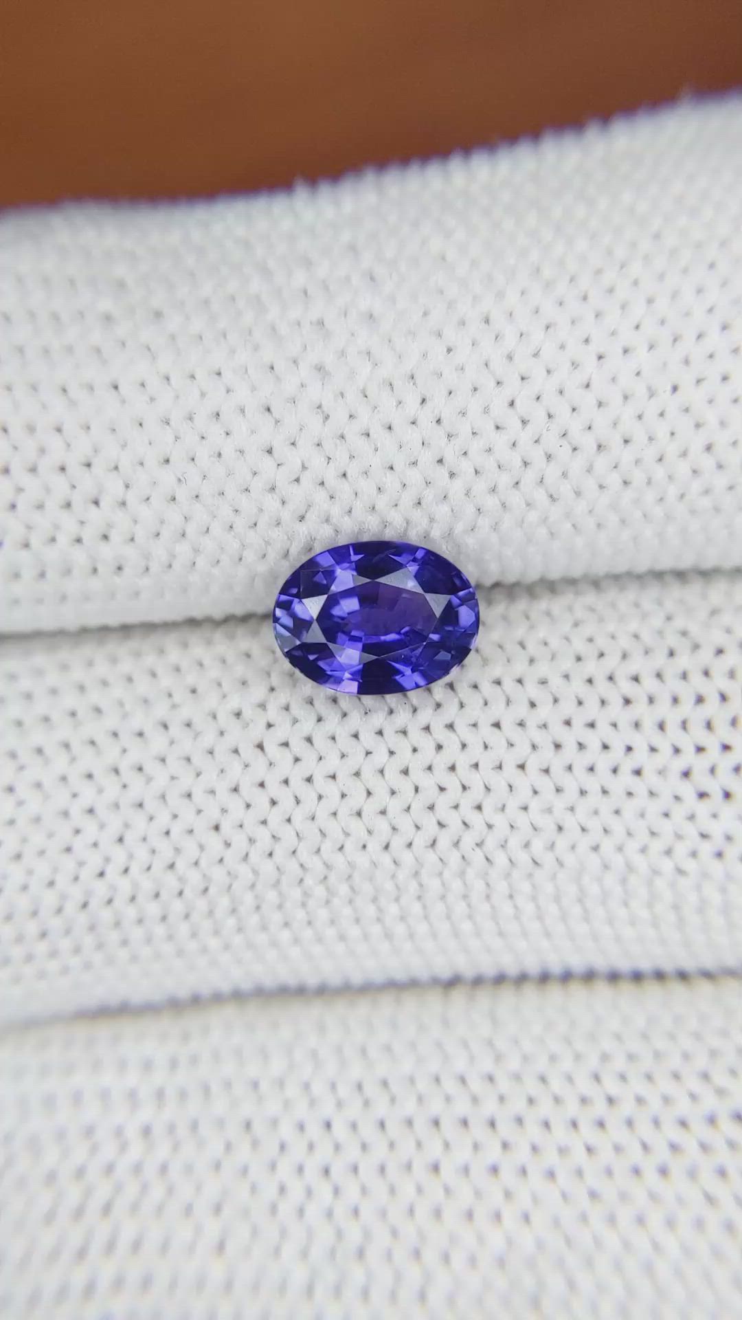 1.85 Ct. Blue Sapphire from Ceylon (Sri Lanka) Size Video