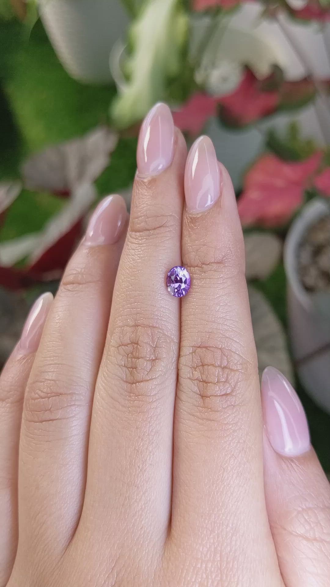 0.94 Ct. Pinkish Purple Sapphire from Ceylon (Sri Lanka) Size Video