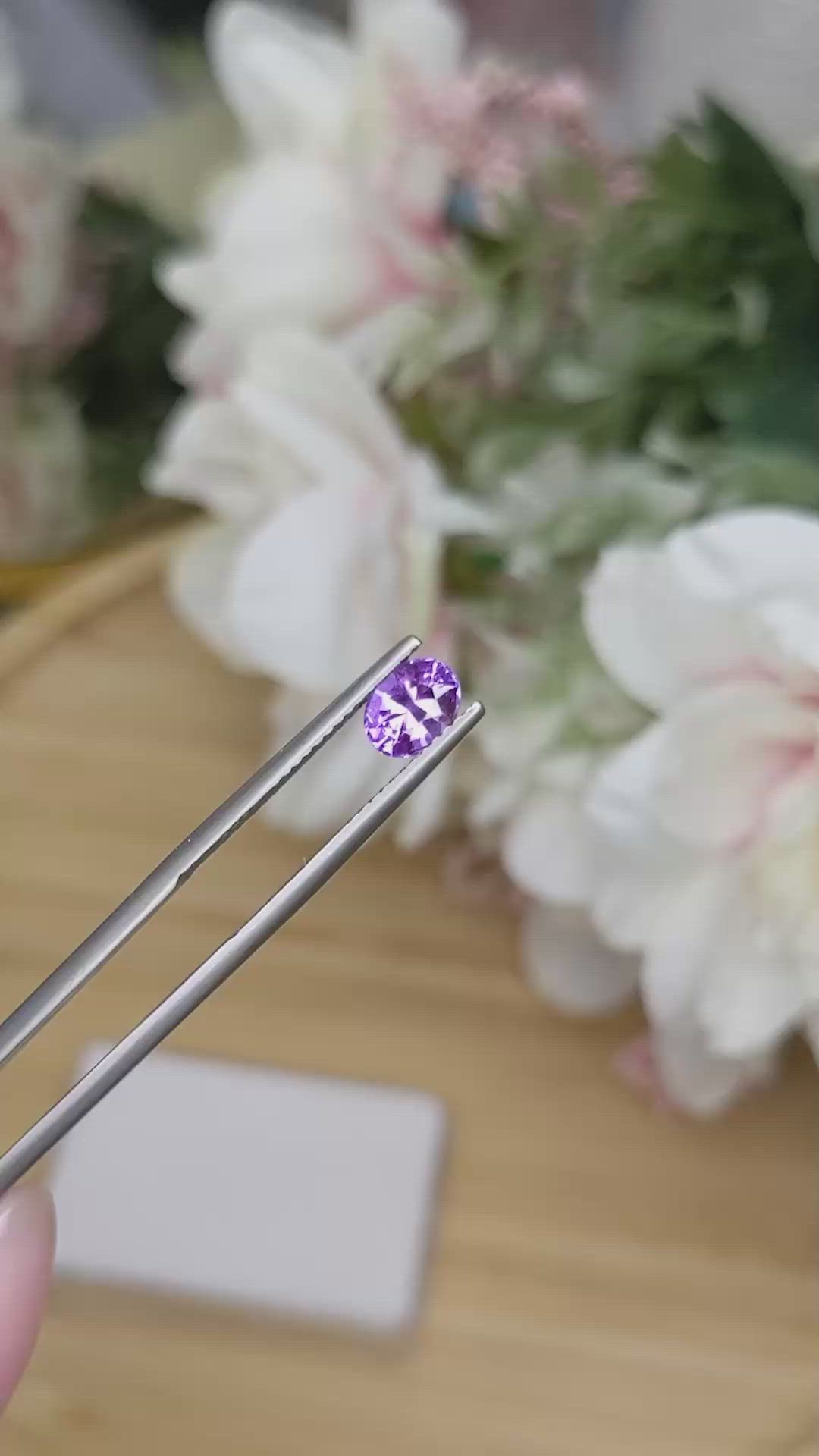 0.94 Ct. Pinkish Purple Sapphire from Ceylon (Sri Lanka) Size Video