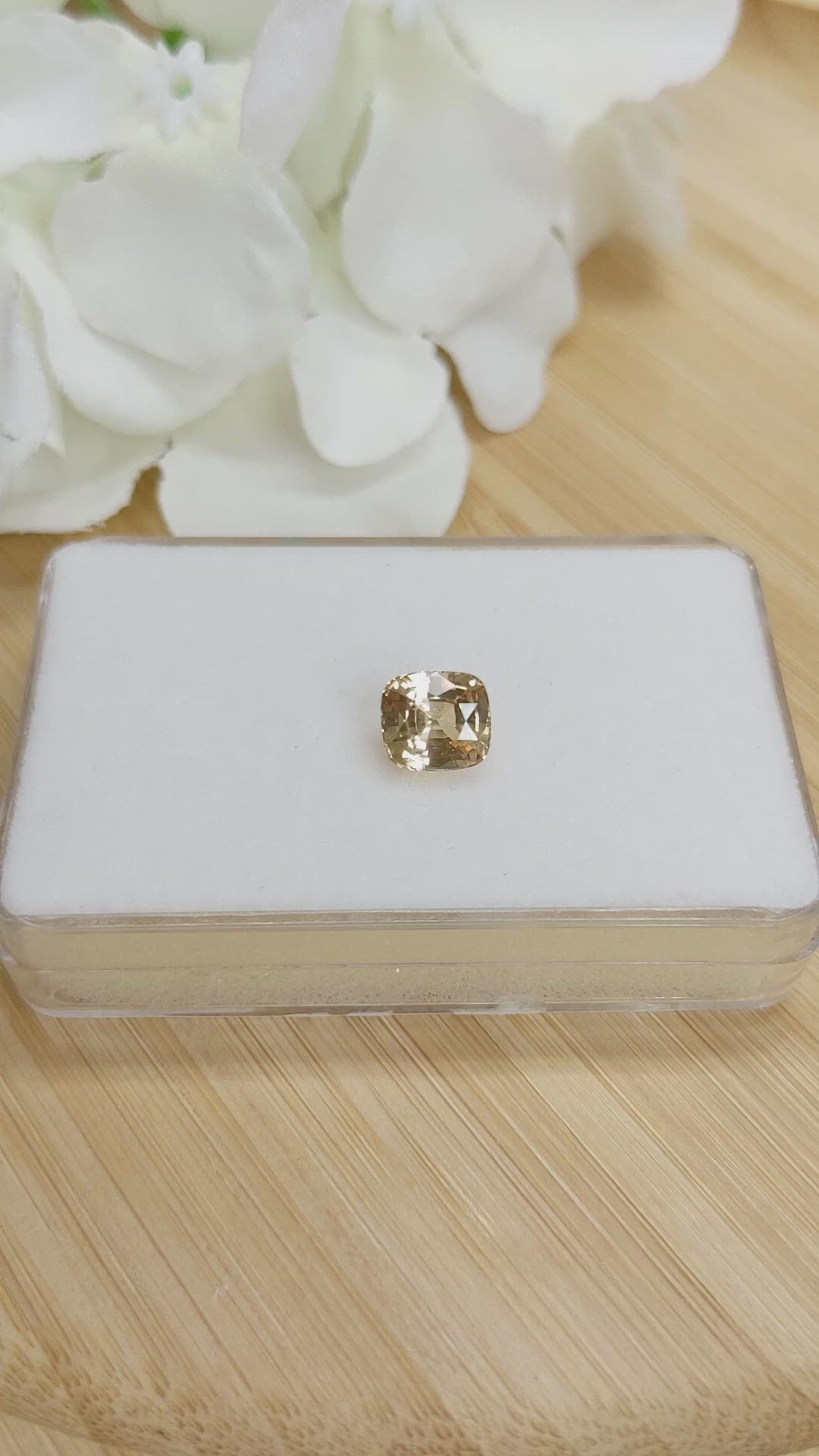 2.28 Ct. Orangish Yellow Sapphire from Ceylon (Sri Lanka) Size Video