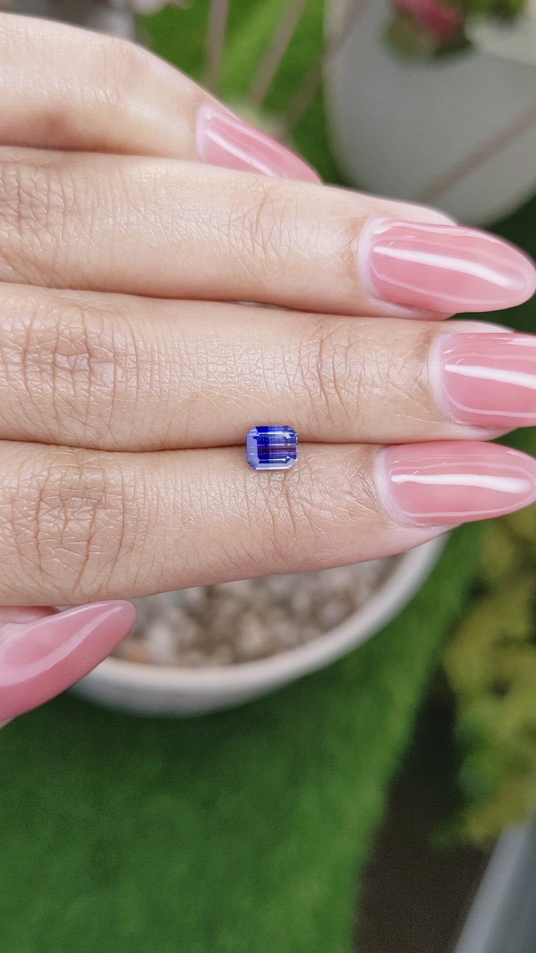 0.76 Ct. Bi Color Sapphire from Ceylon (Sri Lanka) Size Video