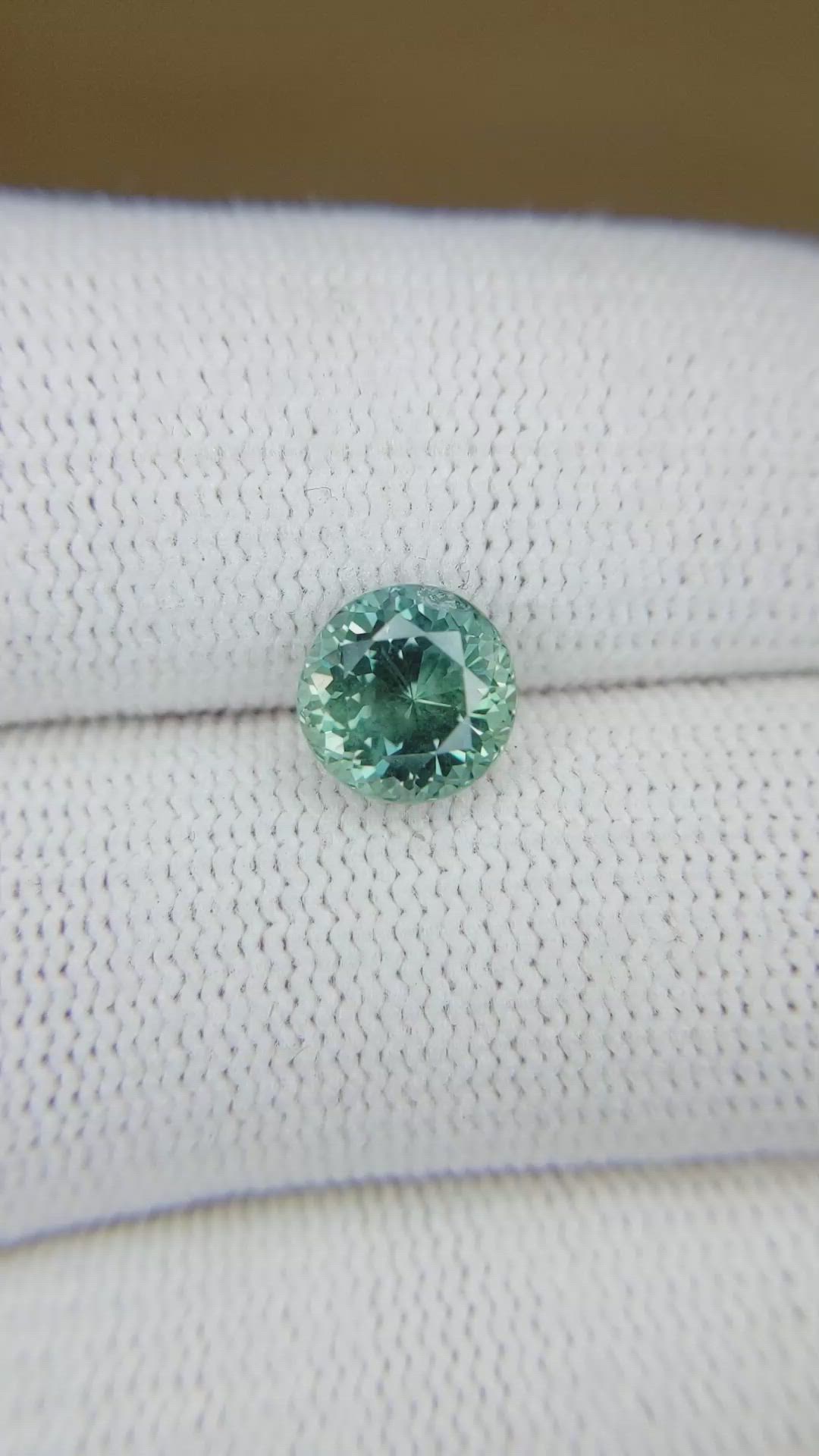 2.50 Ct. Bluish Green Sapphire from Montana Size Video