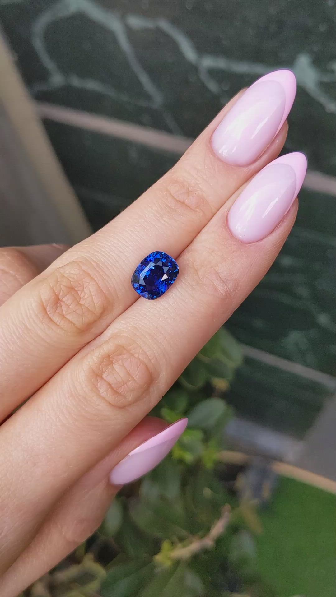 4.18 Ct. Blue Sapphire from Ceylon (Sri Lanka) Size Video