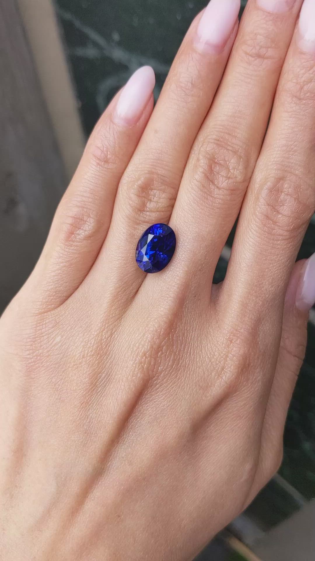 7.51 Ct. Blue Sapphire from Ceylon (Sri Lanka) Size Video