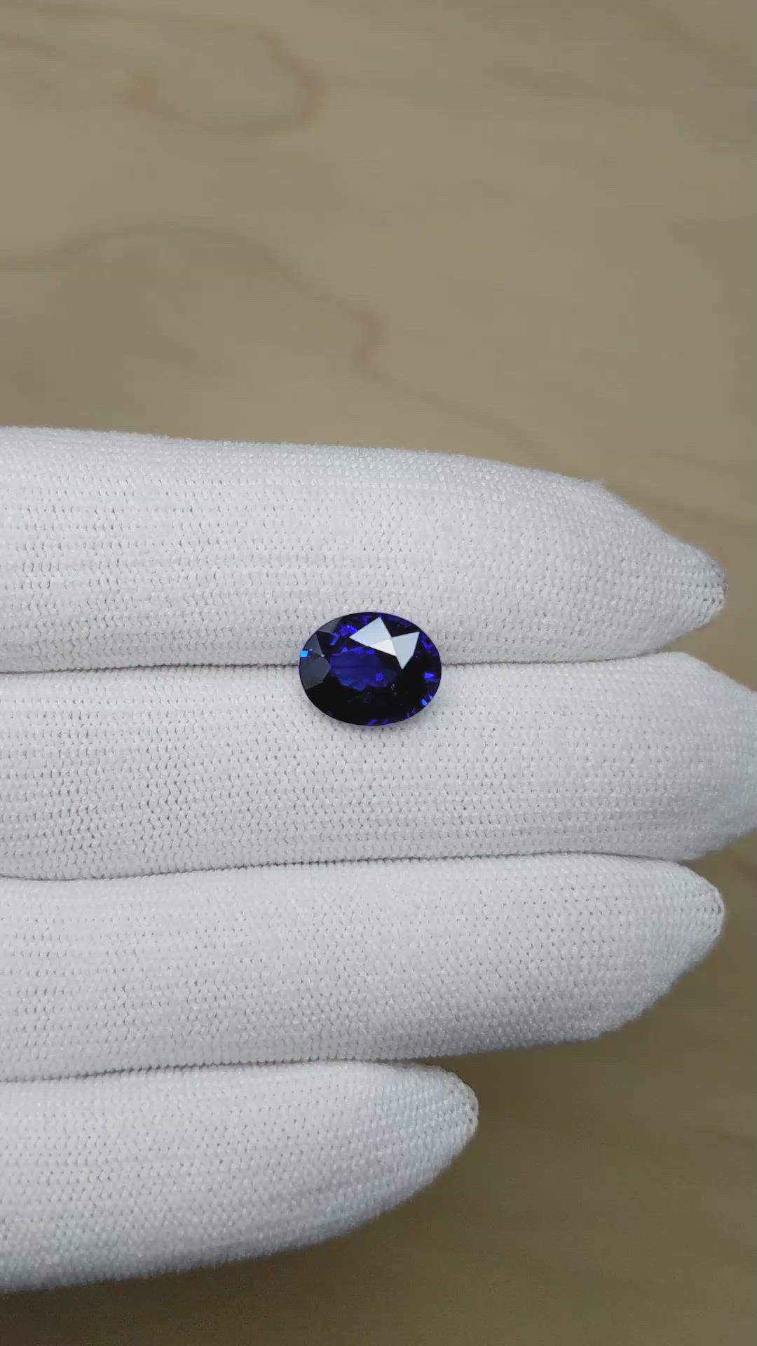 4.60 Ct. Blue Sapphire from Ceylon (Sri Lanka) Size Video