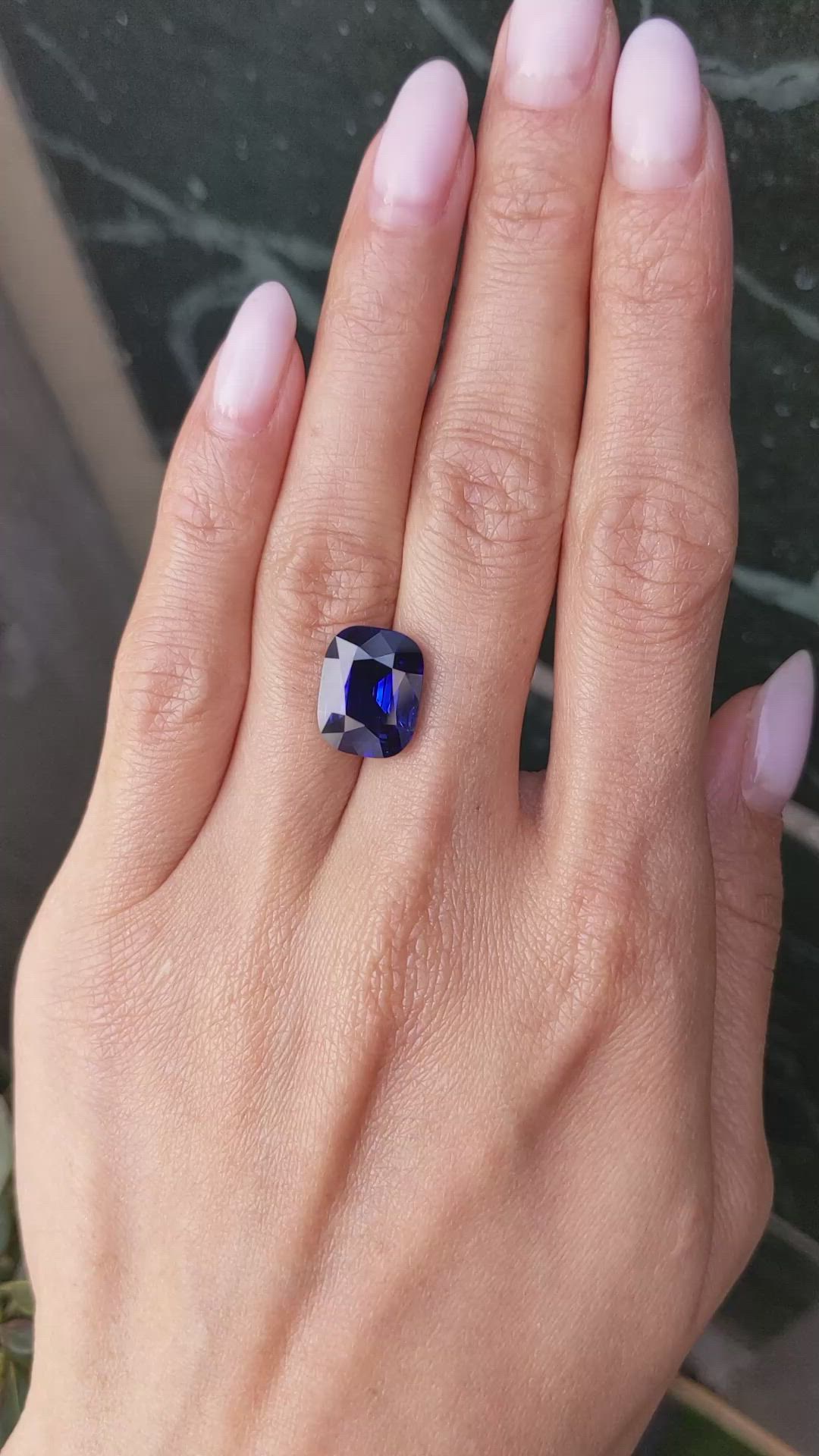 8.17 Ct. Blue Sapphire from Ceylon (Sri Lanka) Size Video