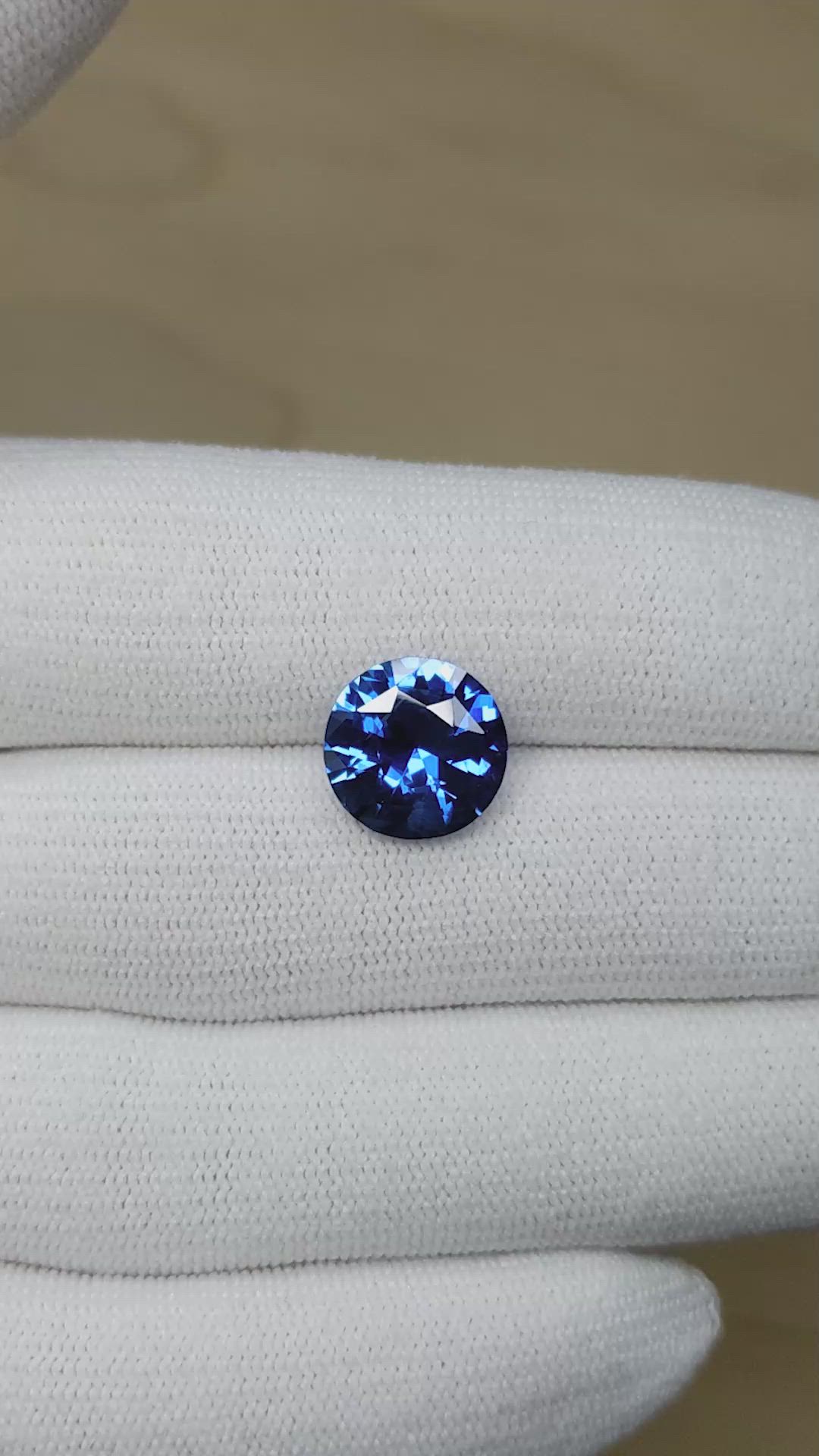 6.15 Ct. Blue Sapphire from Ceylon (Sri Lanka) Size Video