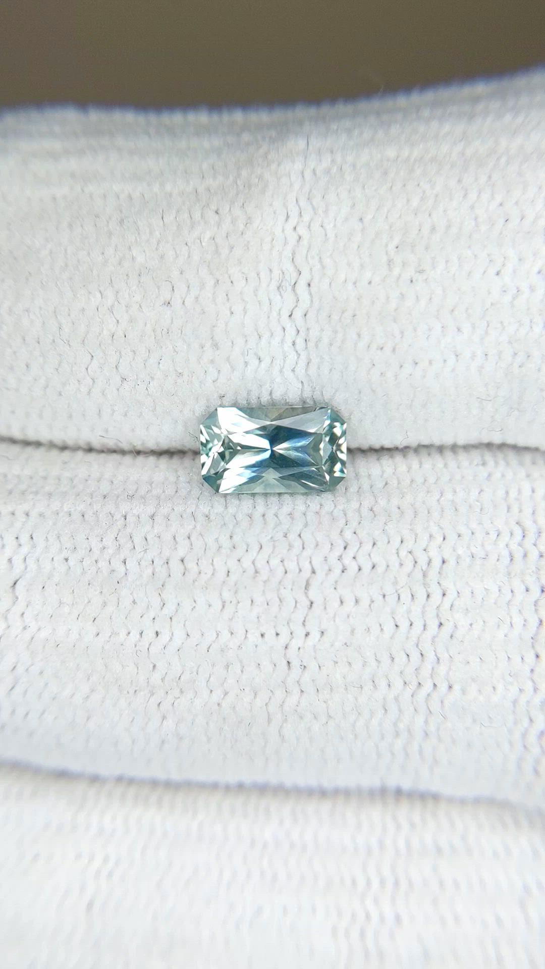 0.99 Ct. Bluish Green Sapphire from Montana Size Video