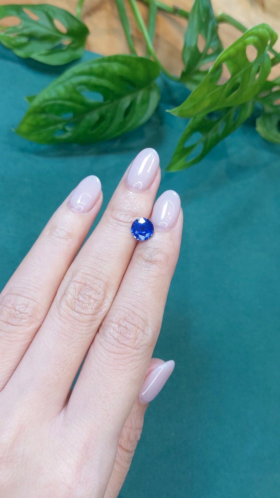1.79 Ct. Blue Sapphire from Ceylon (Sri Lanka) Size Video