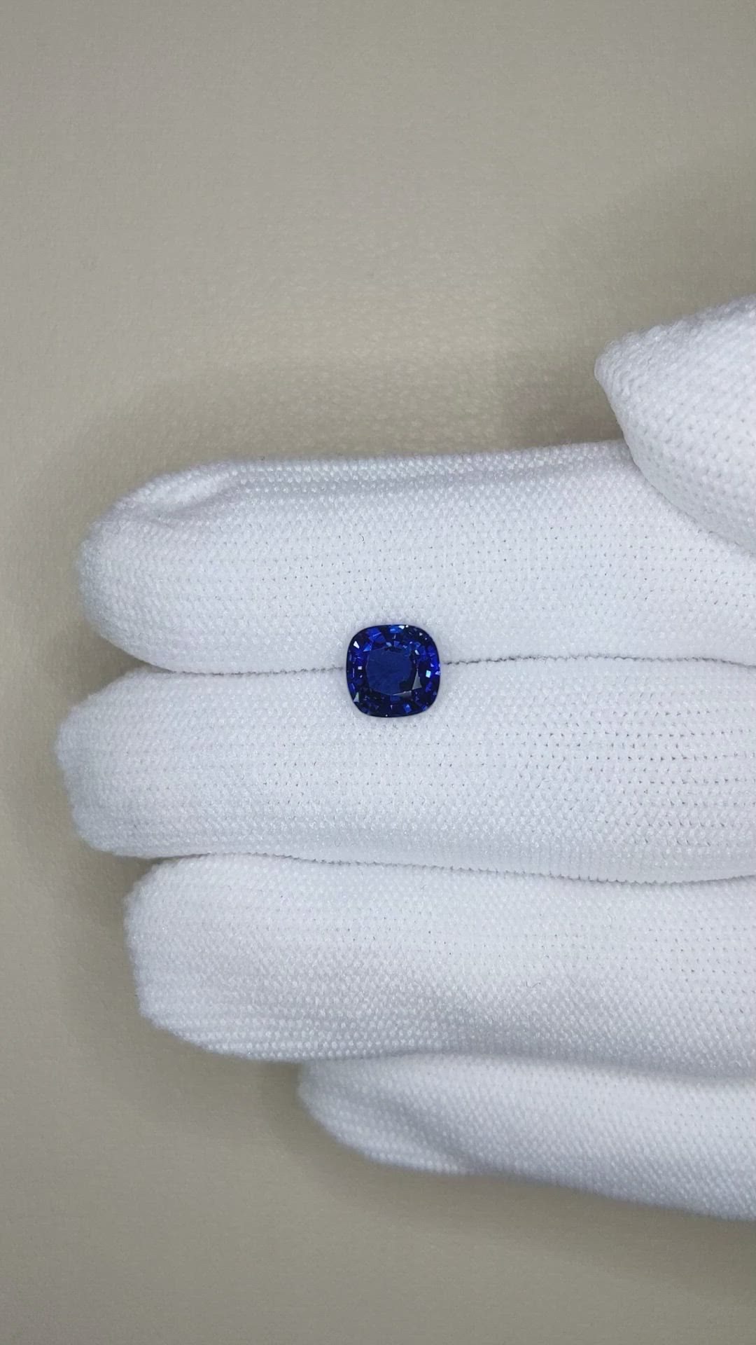 2.13 Ct. Blue Sapphire from Ceylon (Sri Lanka) Size Video