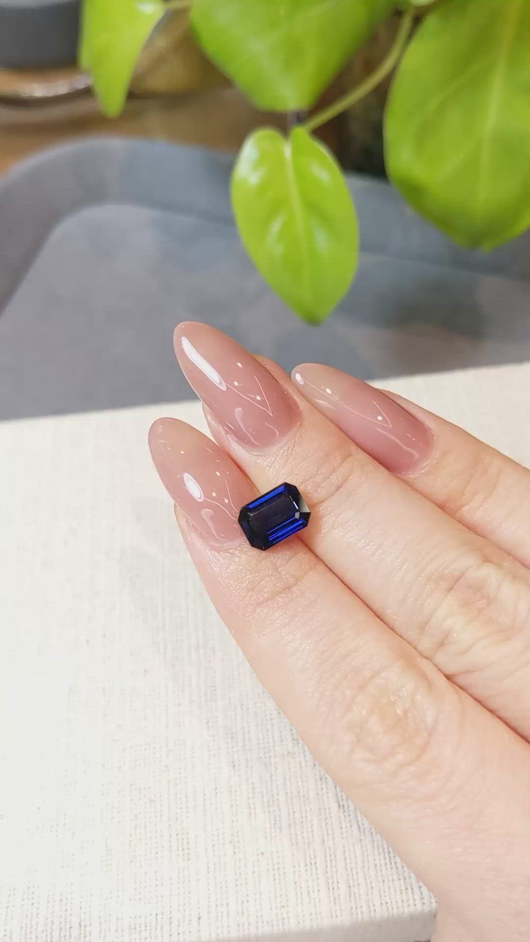 2.27 Ct. Blue Sapphire from Ceylon (Sri Lanka) Size Video