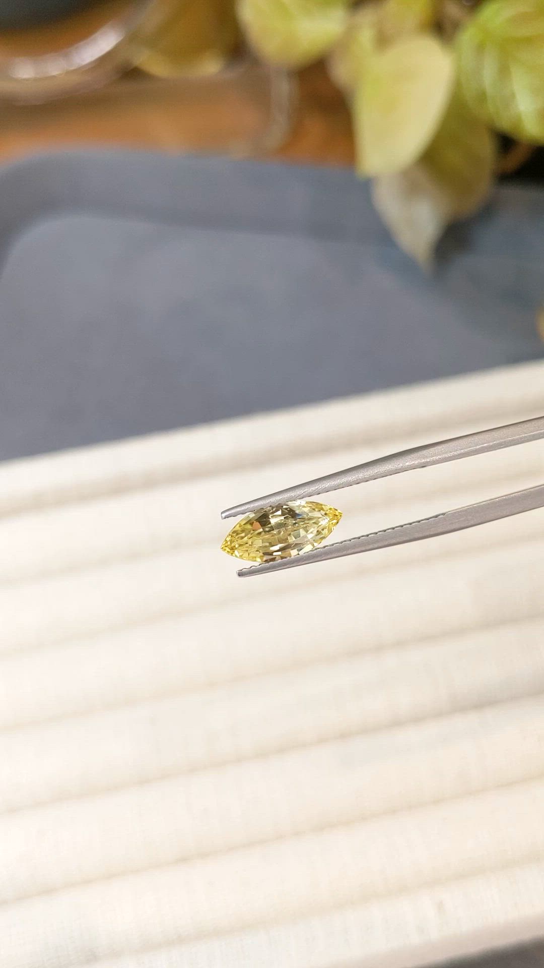 2.21 Ct. Yellow Sapphire from Ceylon (Sri Lanka) Size Video