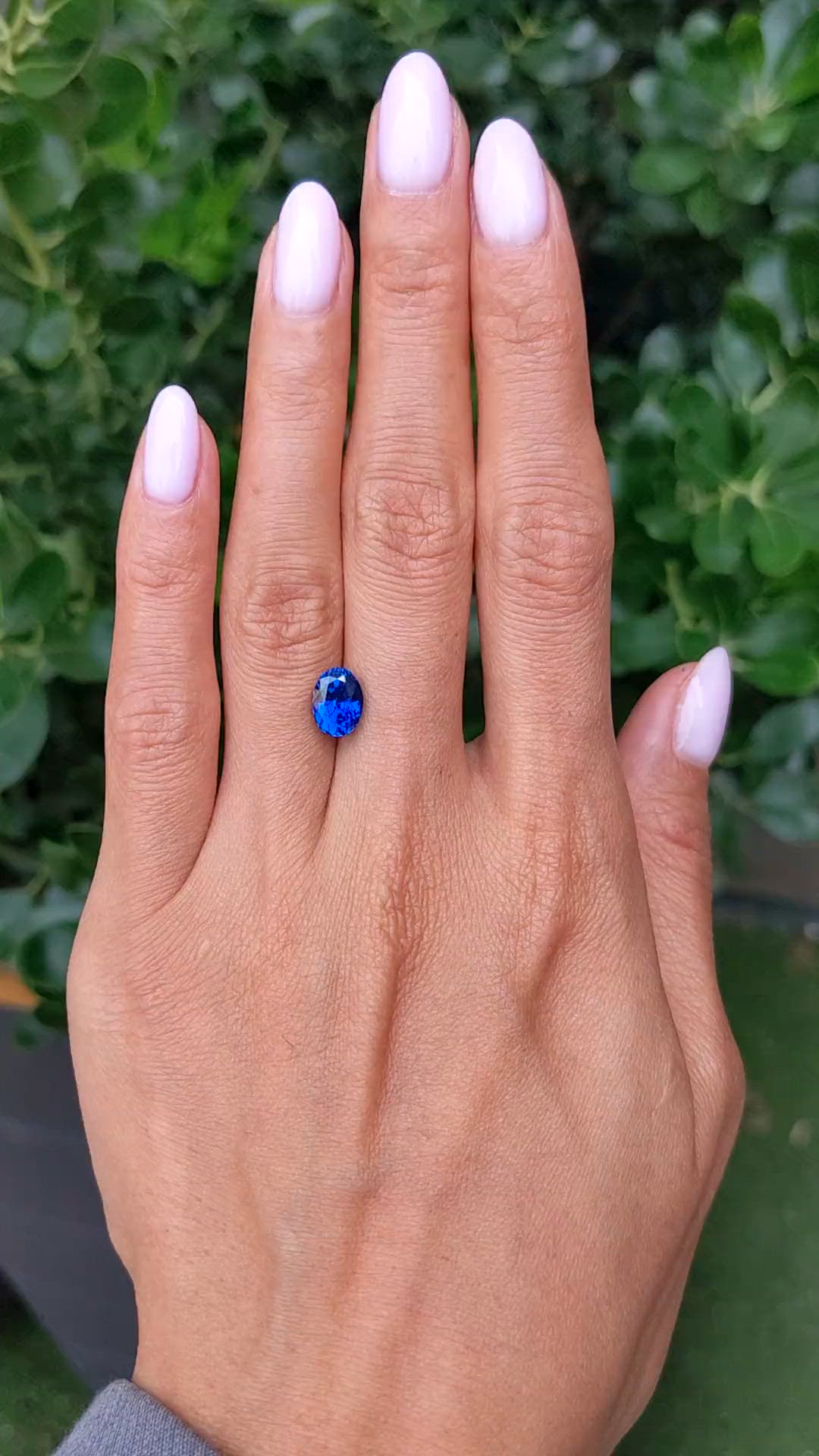 2.90 Ct. Blue Sapphire from Ceylon (Sri Lanka) Size Video