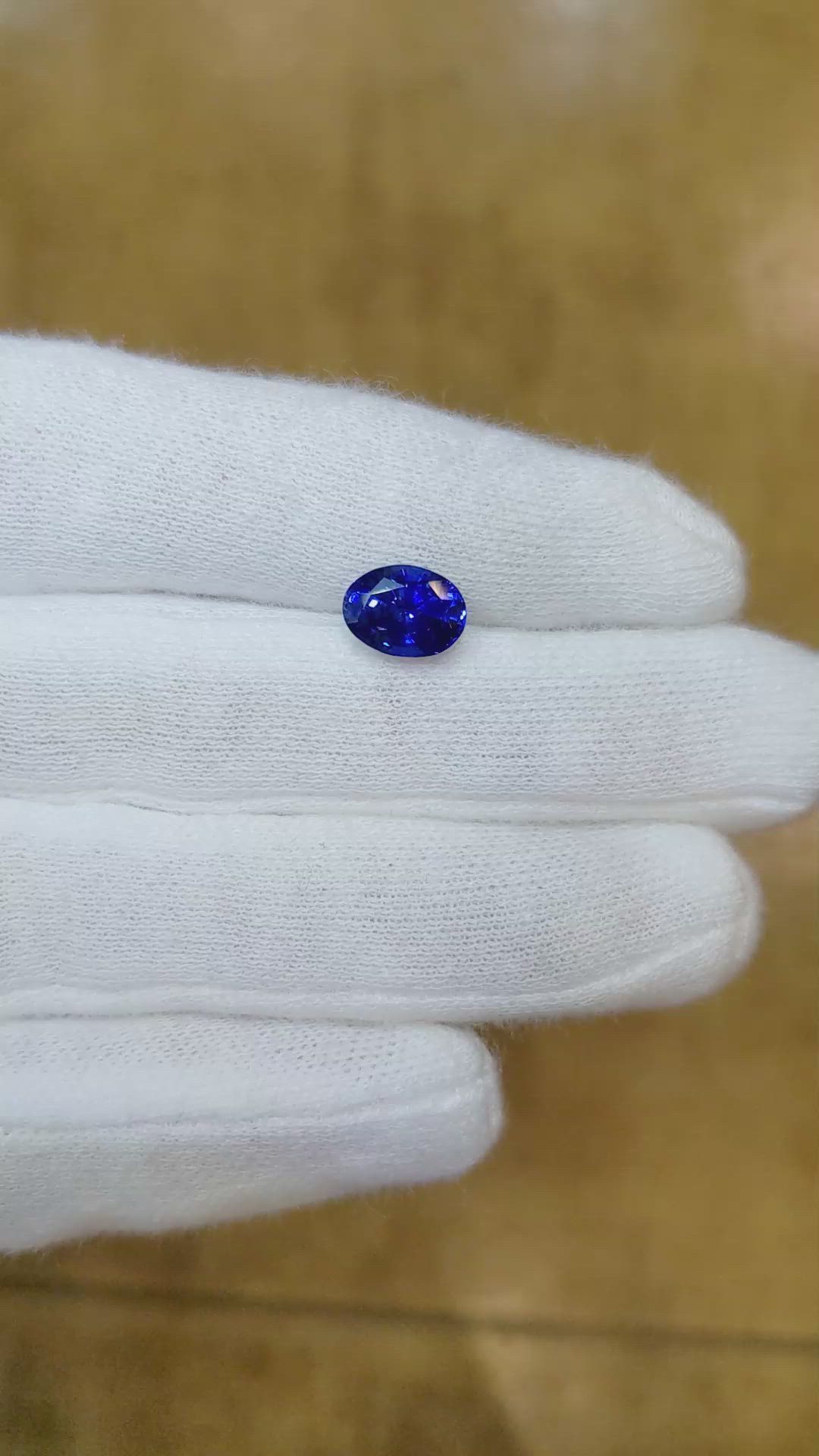2.90 Ct. Blue Sapphire from Ceylon (Sri Lanka) Size Video