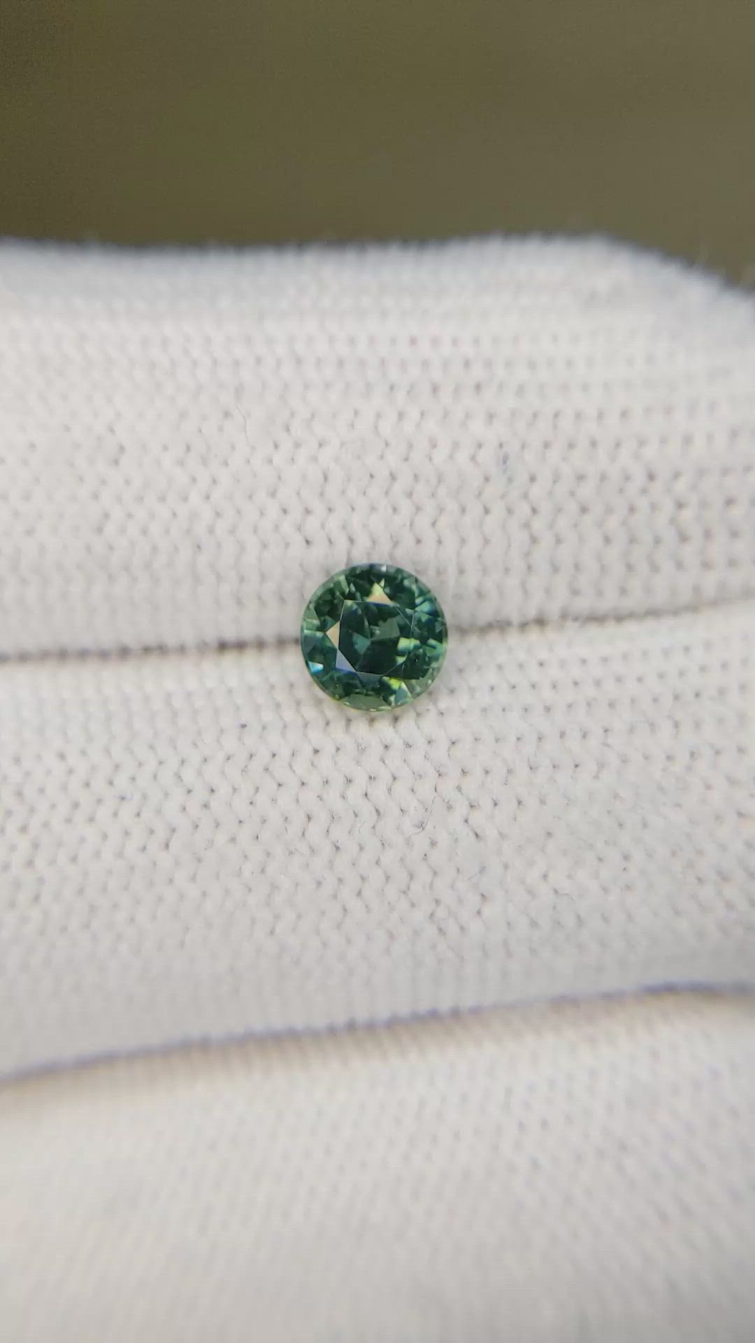 1.31 Ct. Bluish Green Sapphire from Montana Size Video