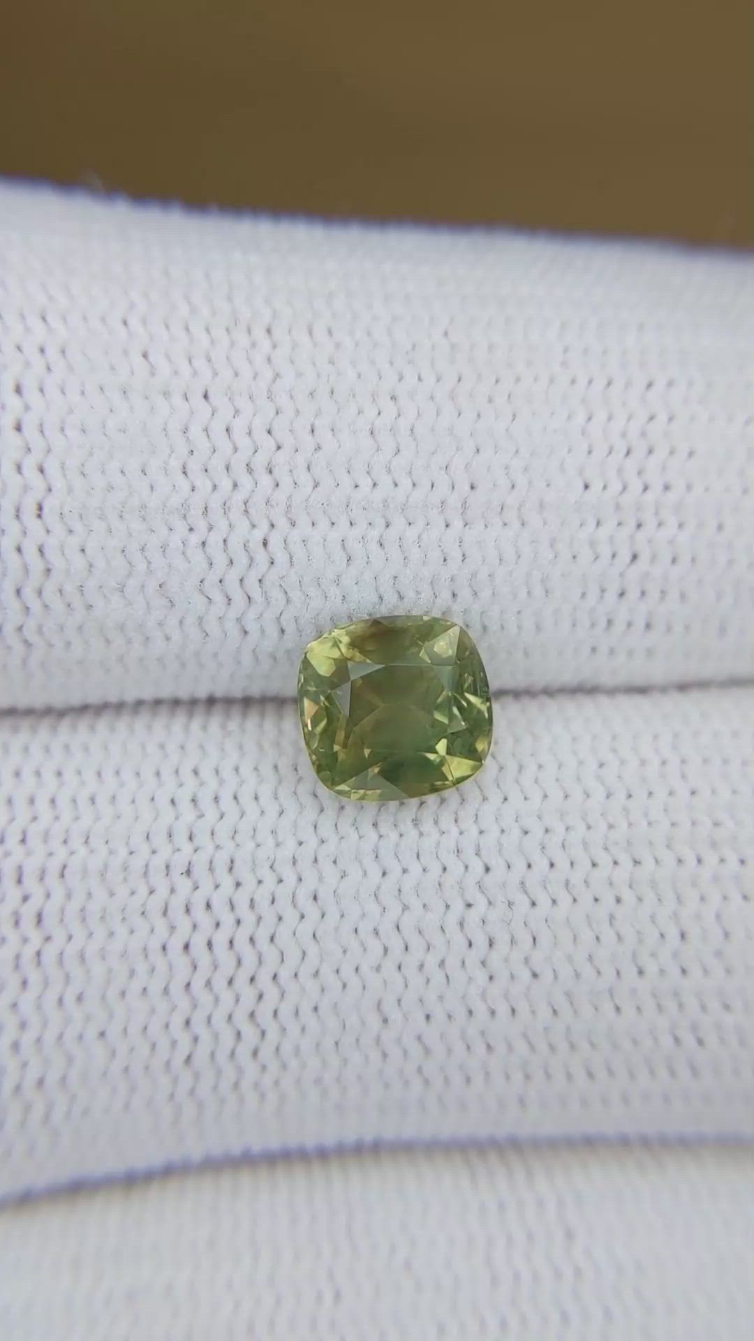 2.14 Ct. Yellowish Green Sapphire from Montana Size Video
