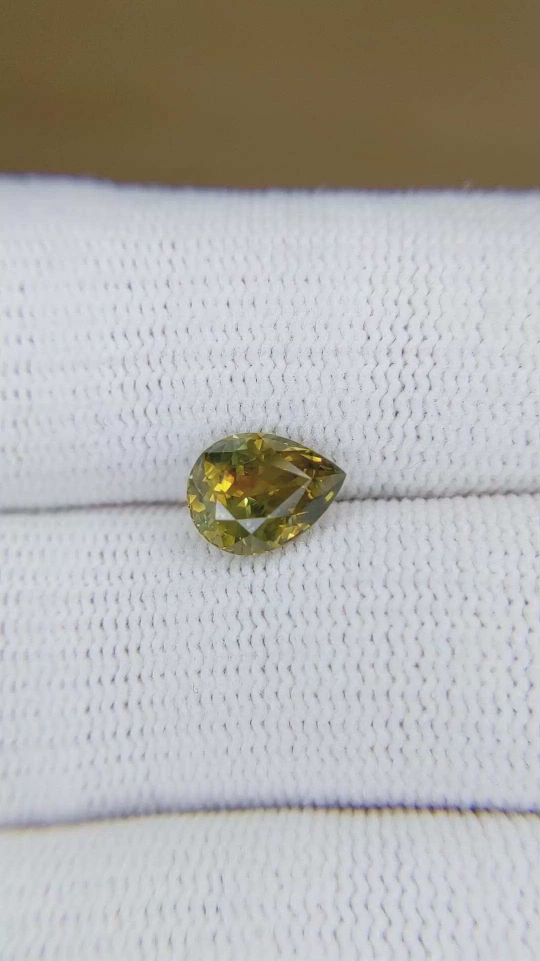 2.14 Ct. Bi Color Sapphire from Montana Size Video