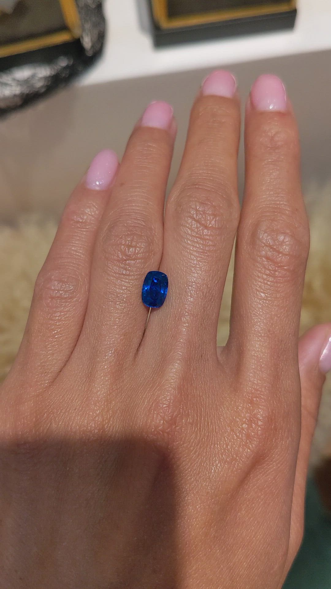 1.86 Ct. Blue Sapphire from Ceylon (Sri Lanka) Size Video