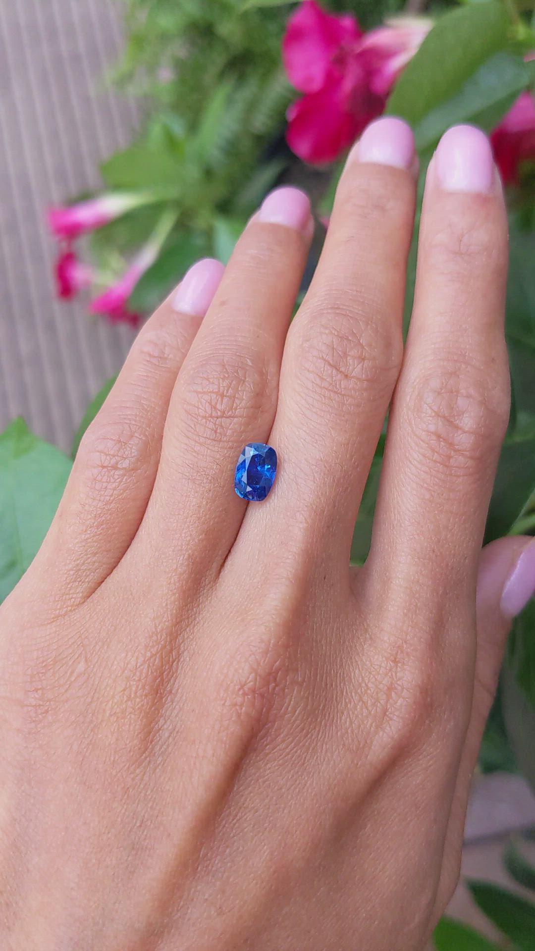 1.86 Ct. Blue Sapphire from Ceylon (Sri Lanka) Size Video