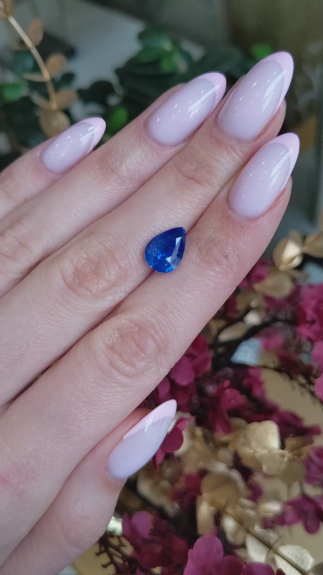 3.84 Ct. Blue Sapphire from Ceylon (Sri Lanka) Size Video