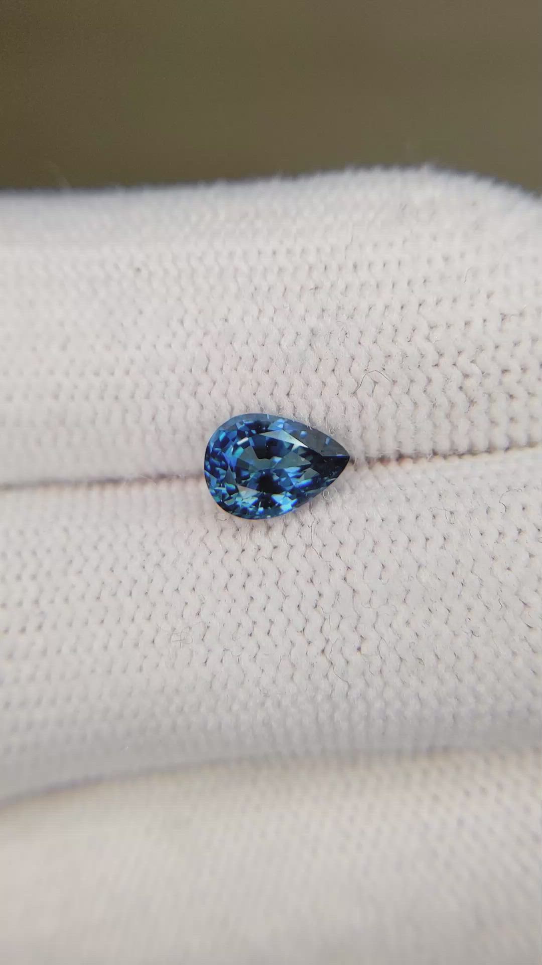1.38 Ct. Blue Sapphire from Ceylon (Sri Lanka) Size Video