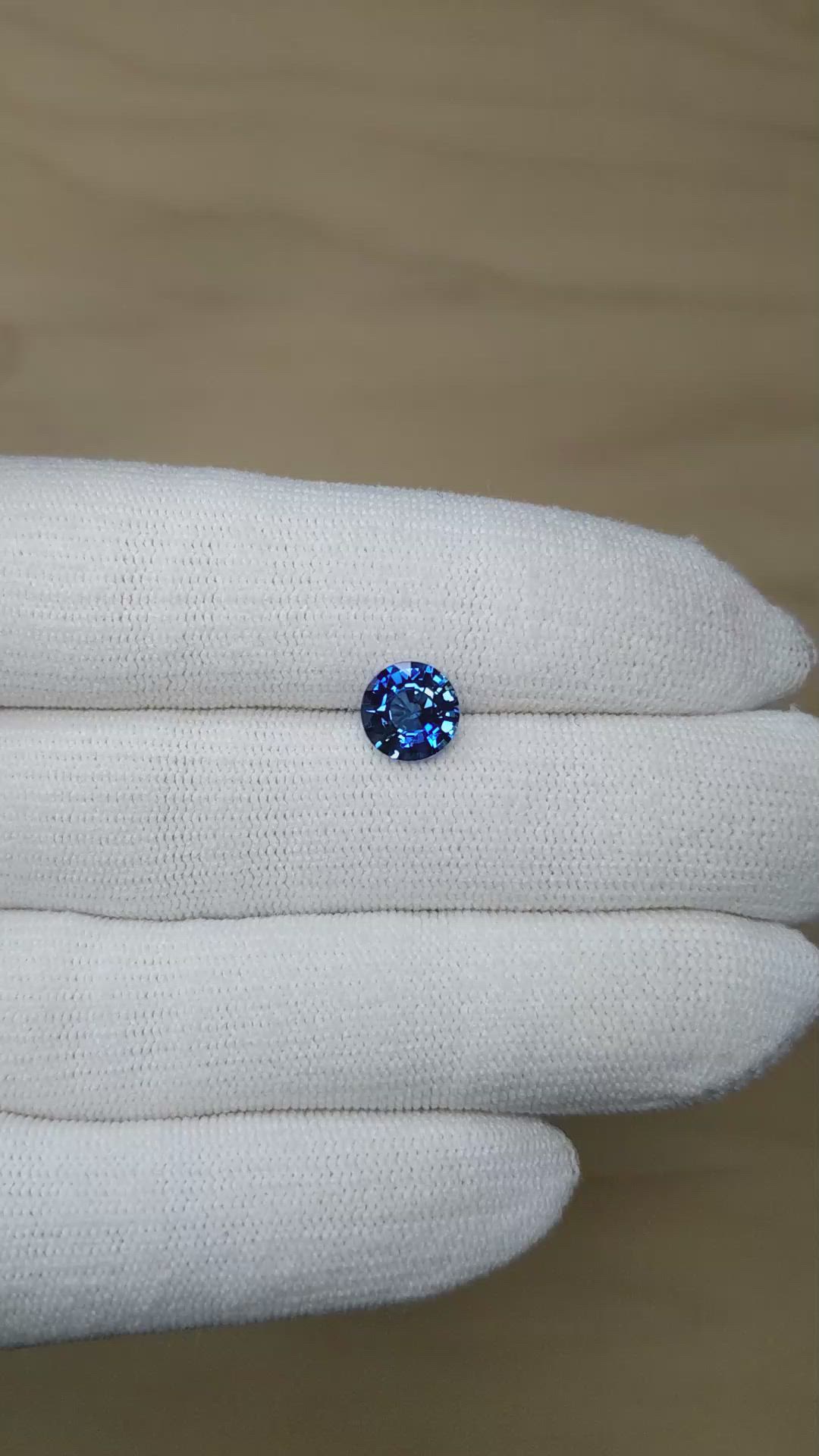 2.21 Ct. Blue Sapphire from Ceylon (Sri Lanka) Size Video