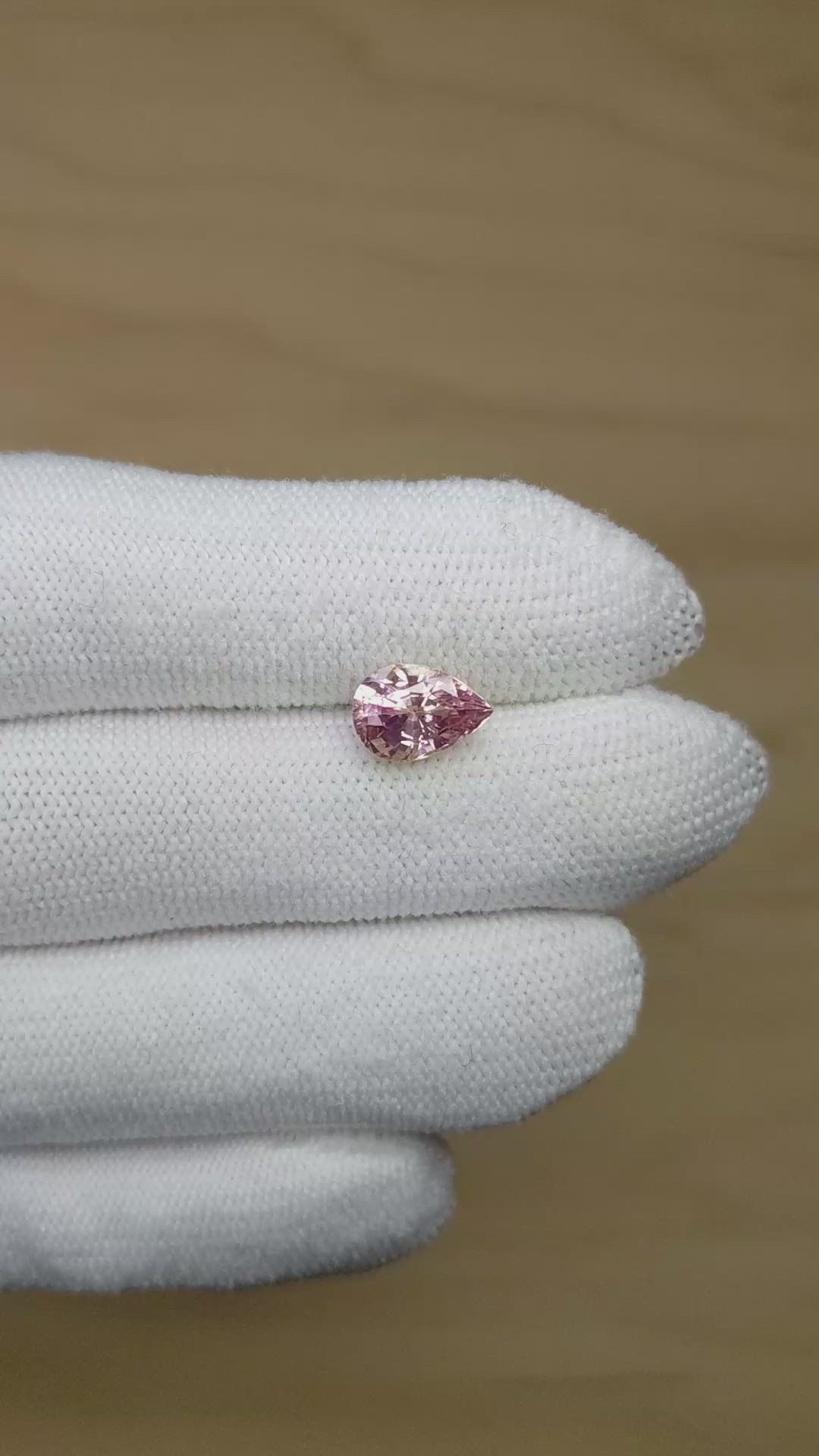 2.61 Ct. Padparadscha Sapphire from Ceylon (Sri Lanka) Size Video